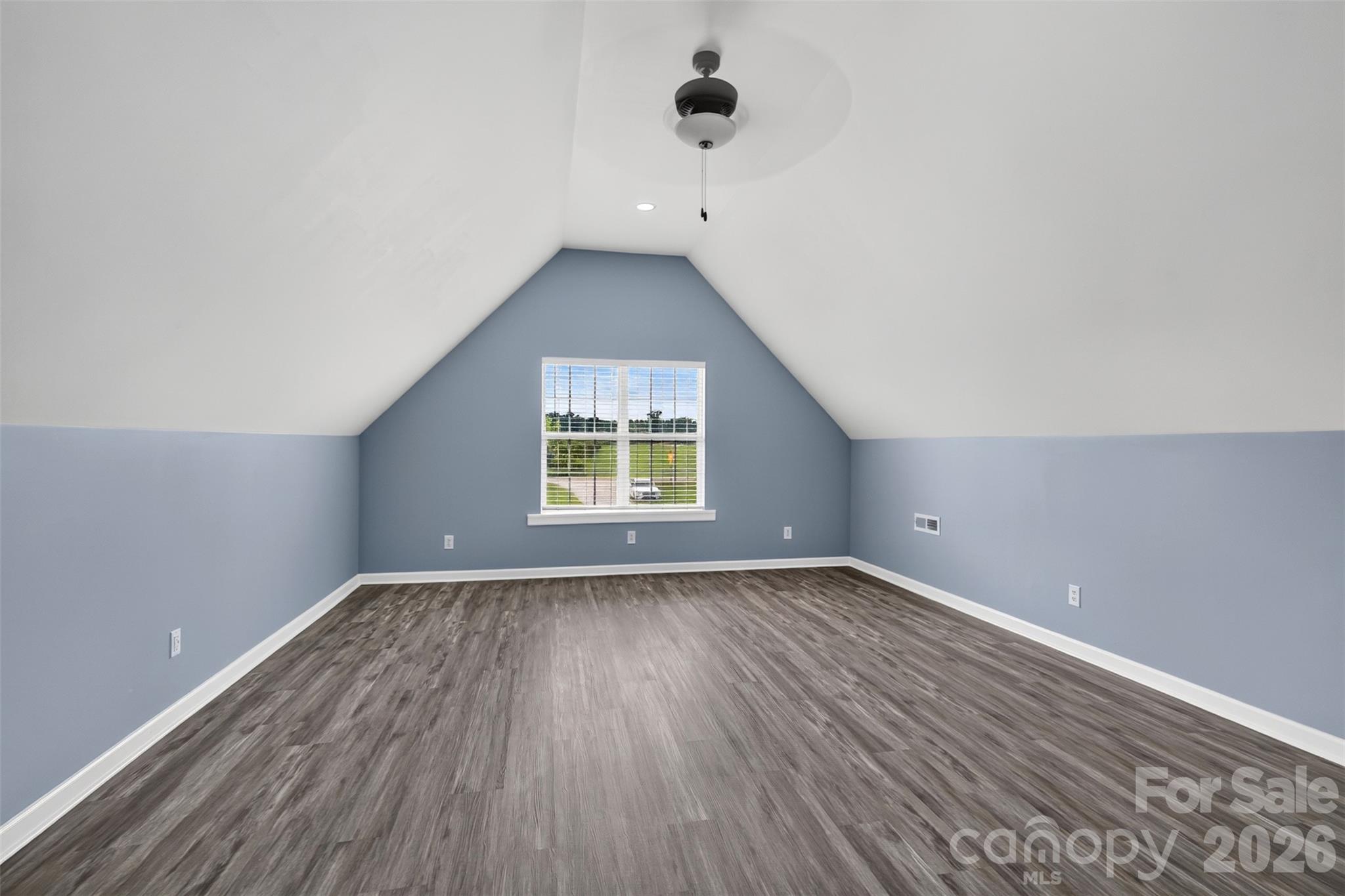 901 Hasty Road Property Photo 6