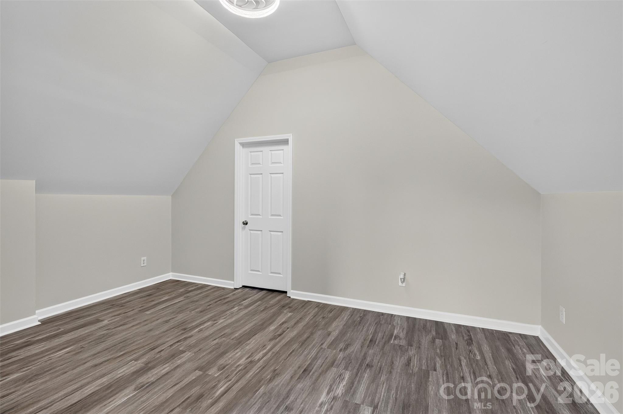 901 Hasty Road Property Photo 7