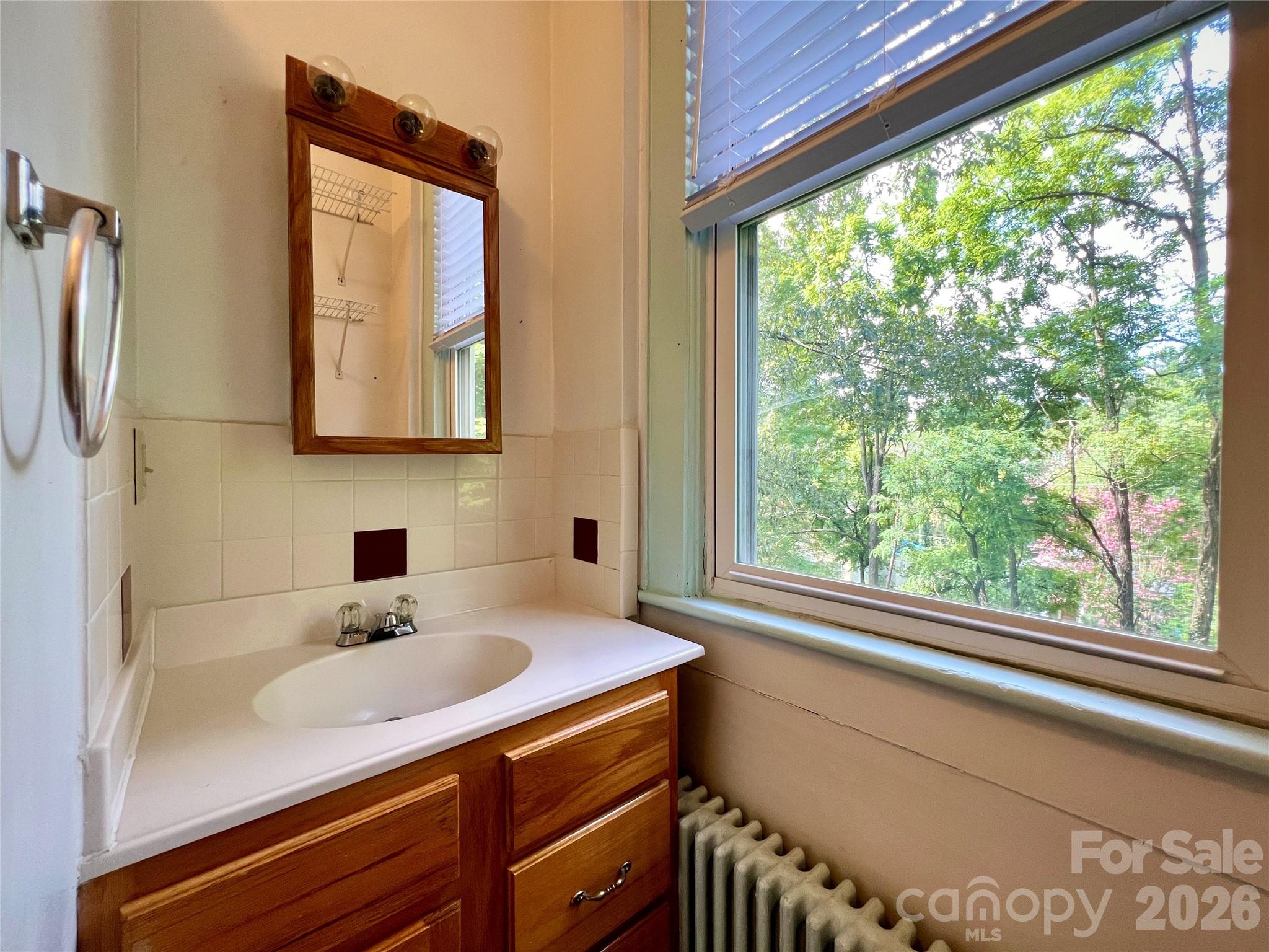 130 Edwin Place Property Photo 20