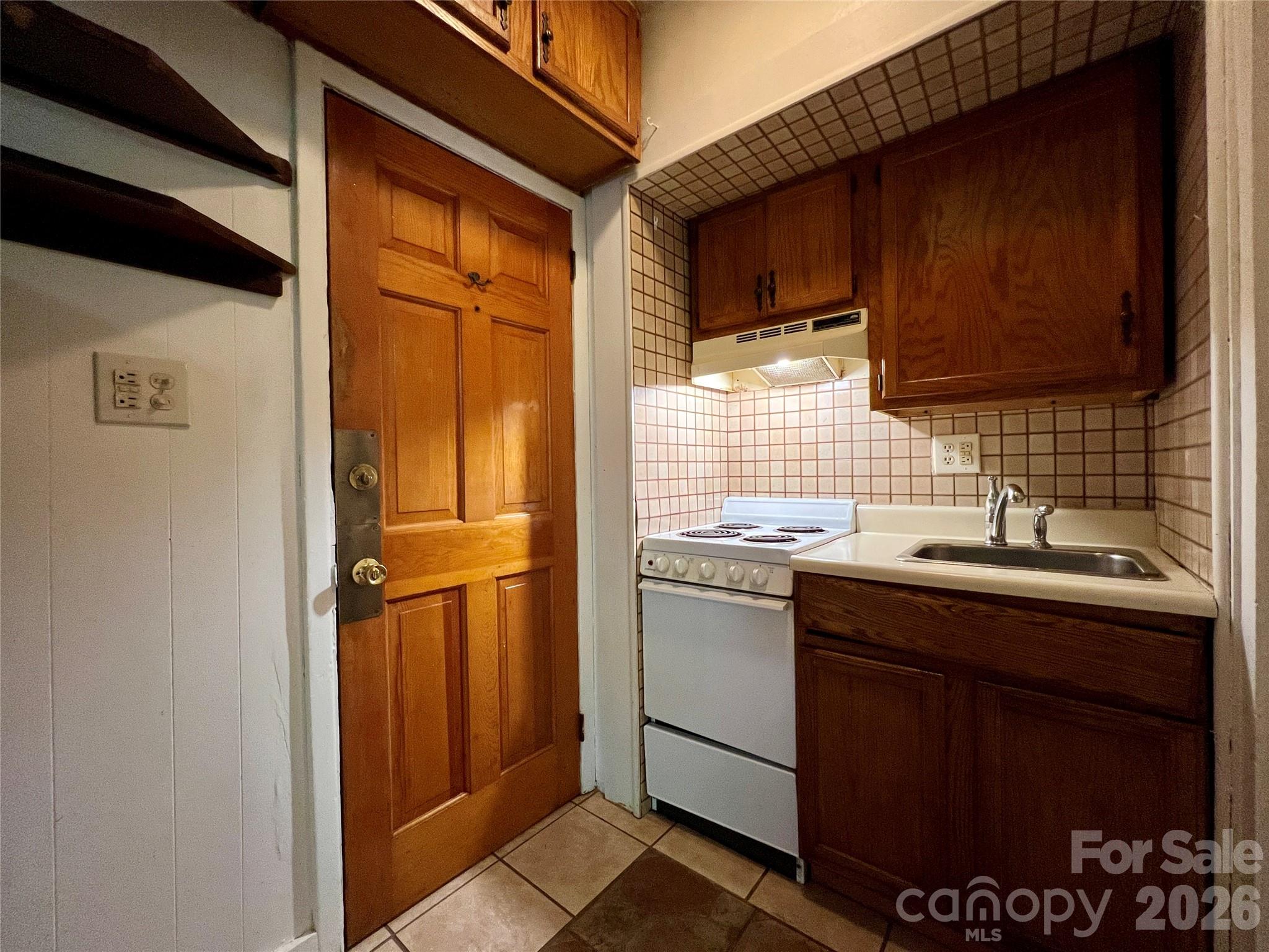 130 Edwin Place Property Photo 23