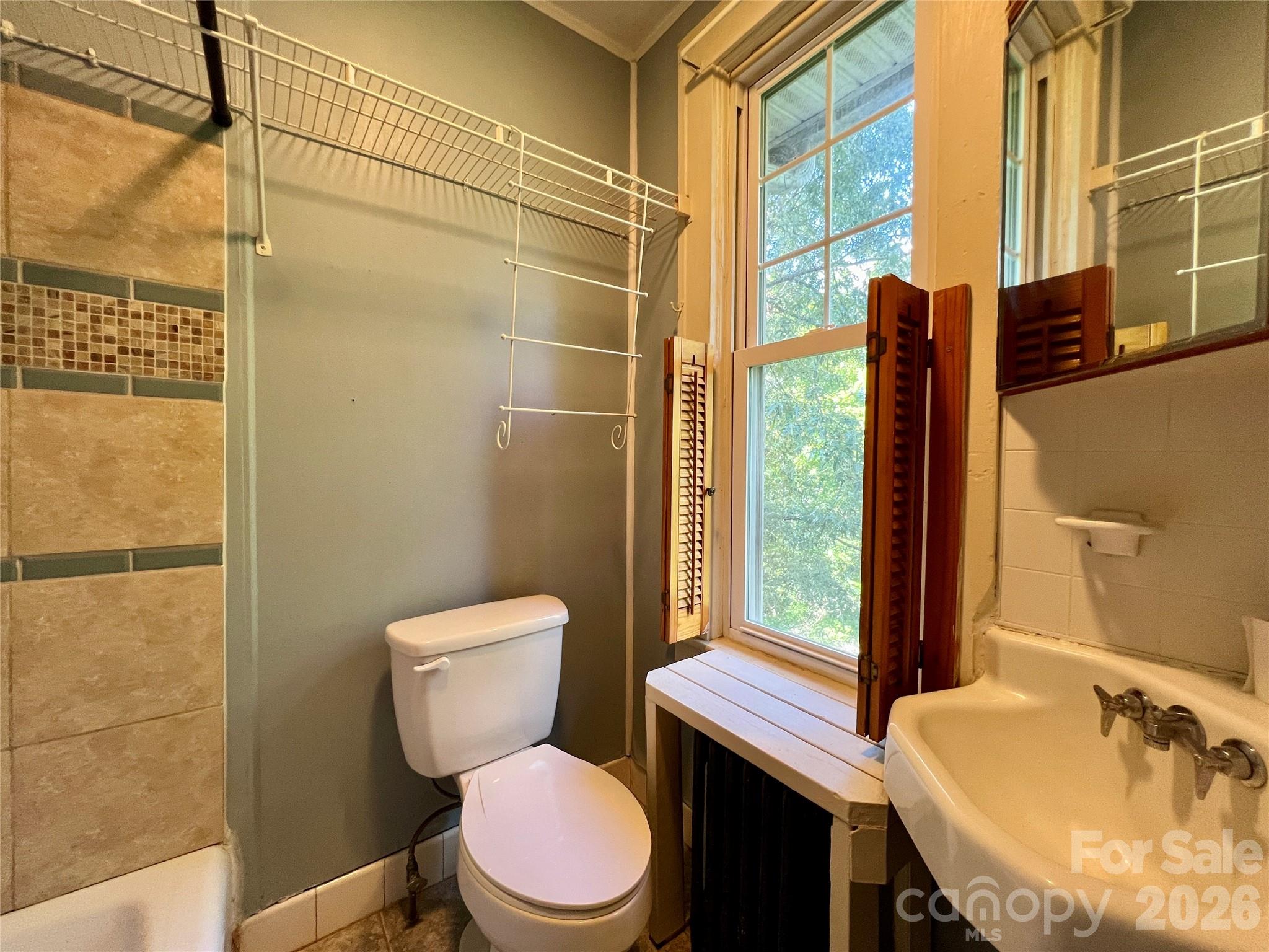 130 Edwin Place Property Photo 27