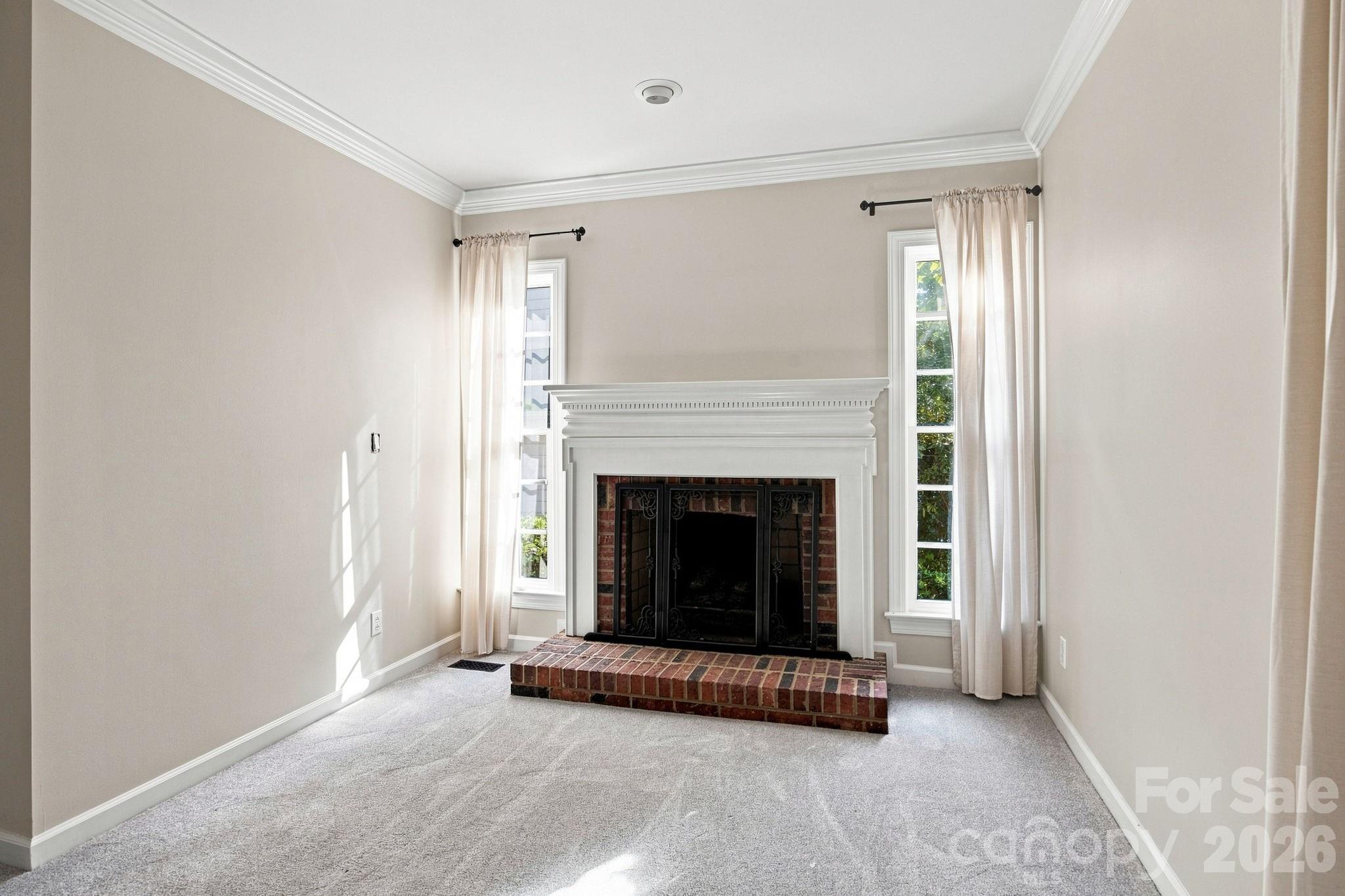 5111 Downing Creek Drive Property Photo 6