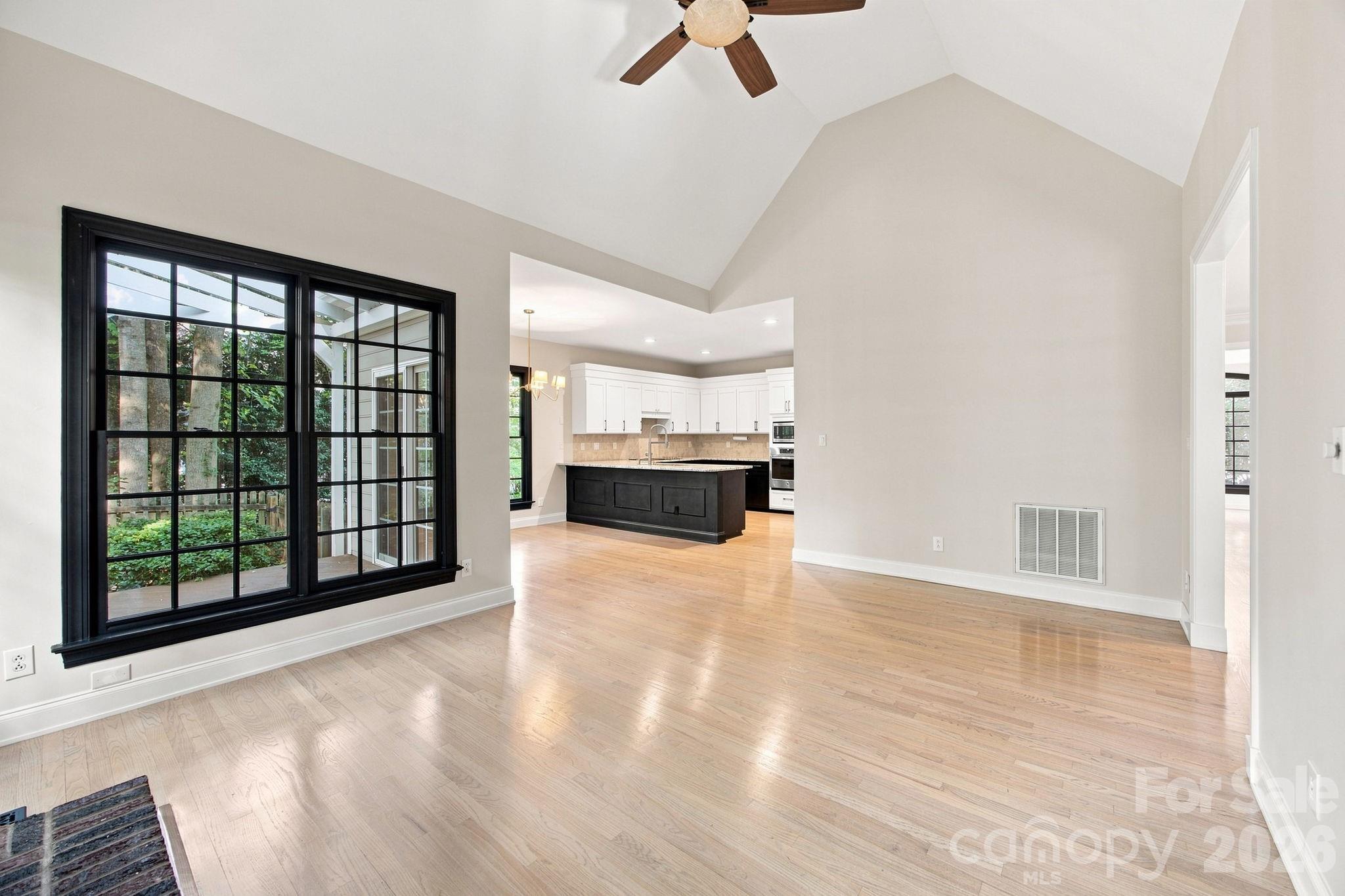 5111 Downing Creek Drive Property Photo 14