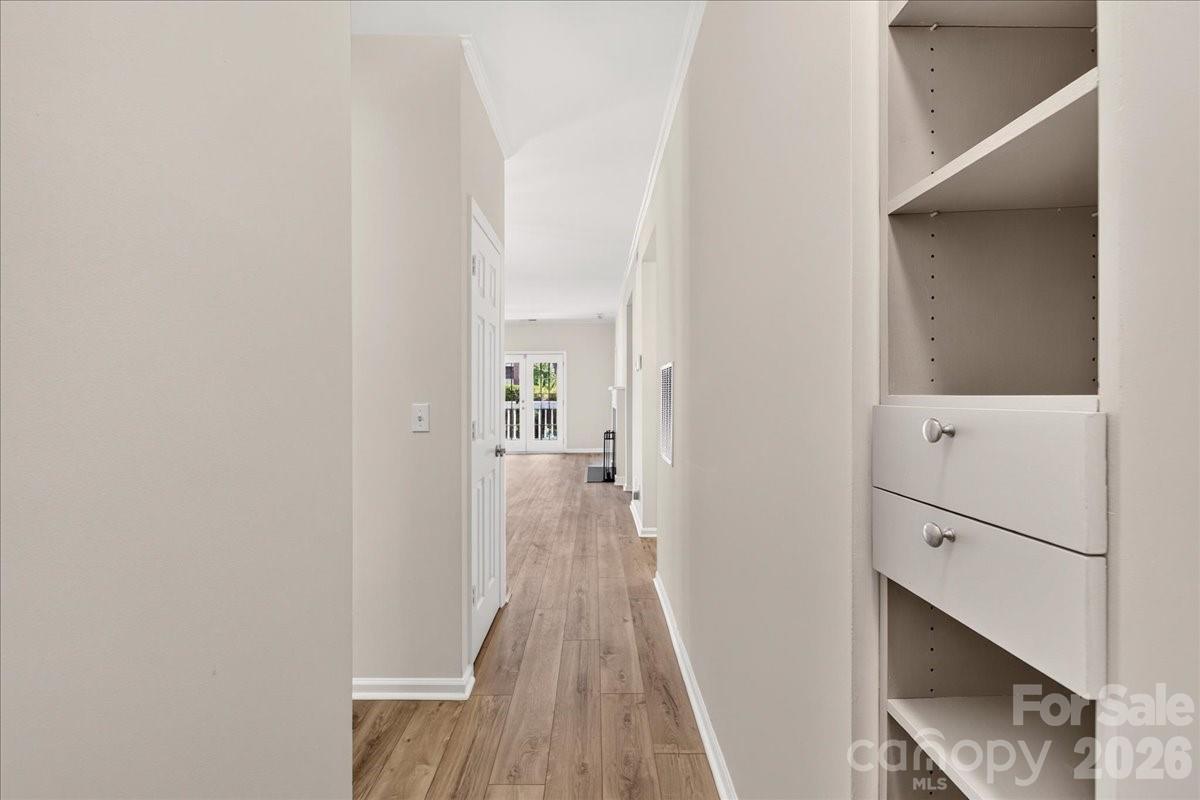 301 Queens Road 106 Property Photo 6