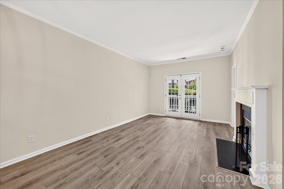 301 Queens Road 106 Property Photo 14