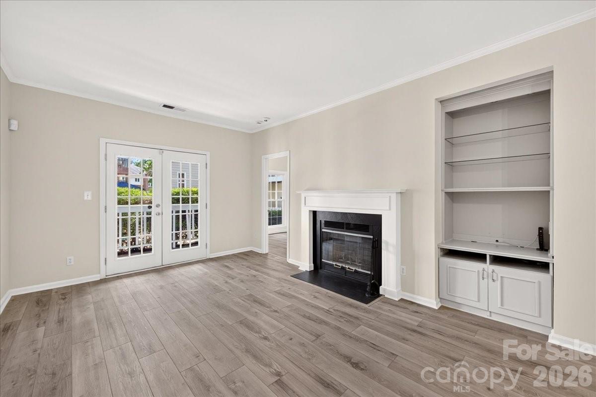 301 Queens Road 106 Property Photo 15