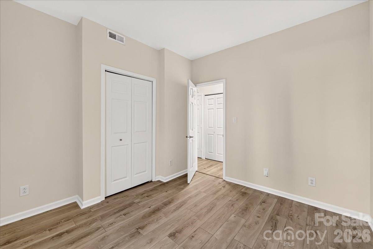 301 Queens Road 106 Property Photo 28
