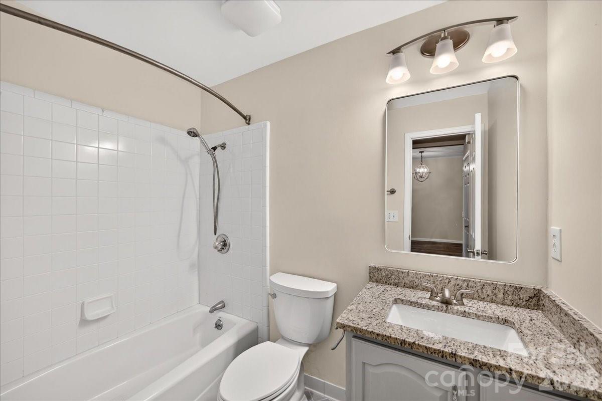 301 Queens Road 106 Property Photo 29