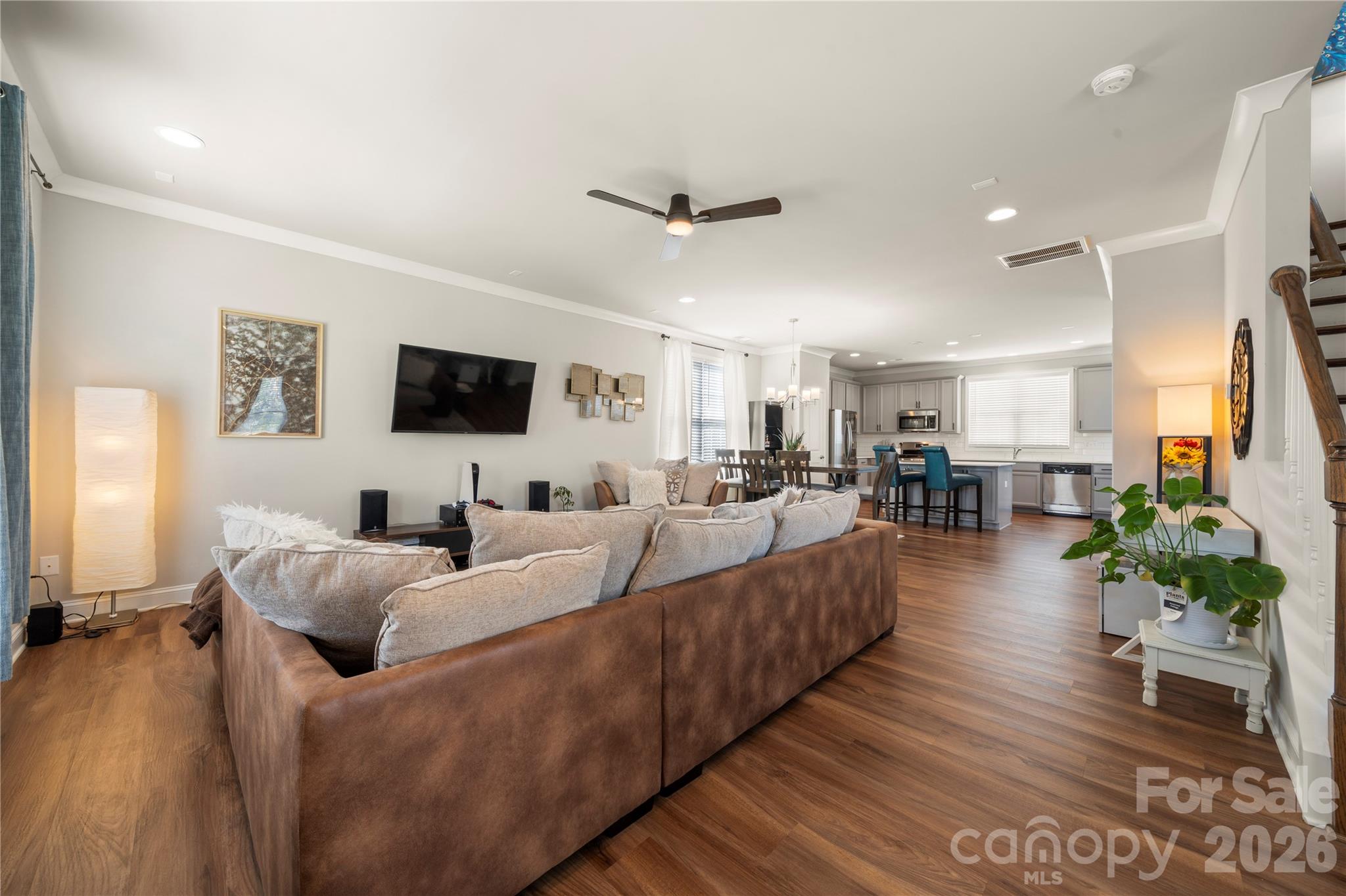 8309 Scotney Bluff Avenue Property Photo 4