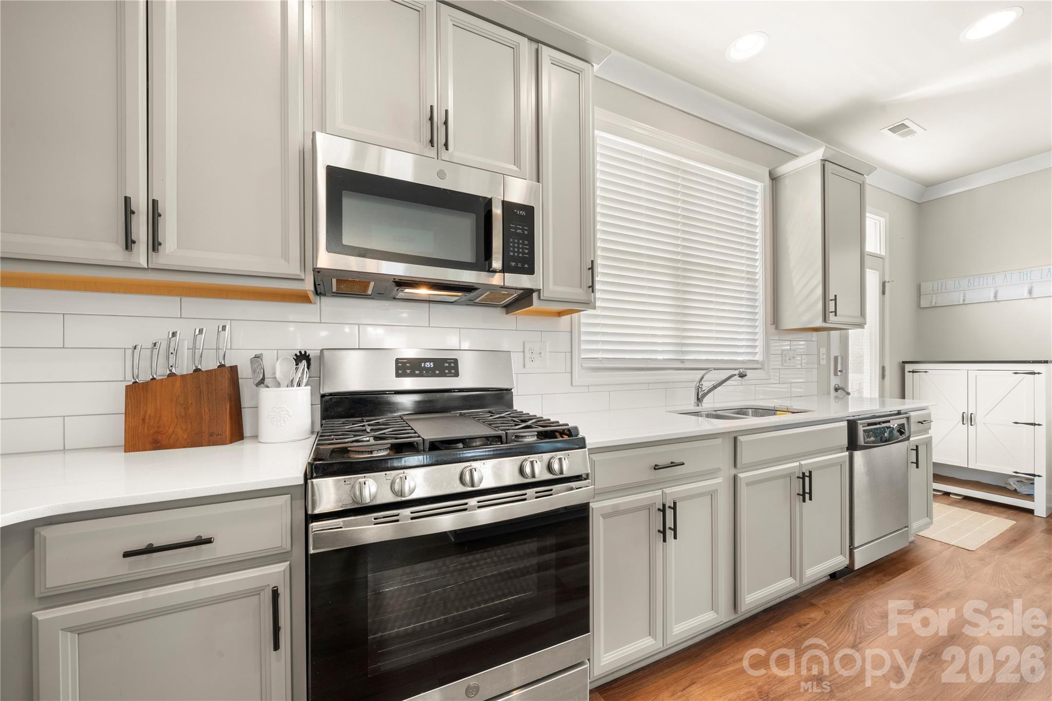 8309 Scotney Bluff Avenue Property Photo 10