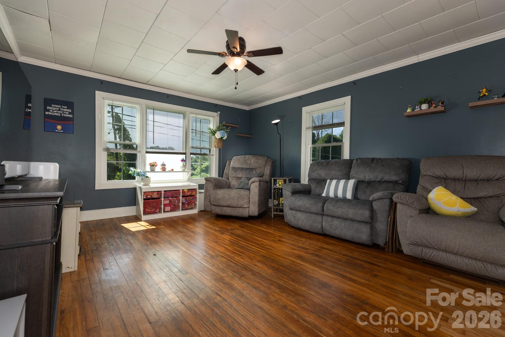 220 Collins Road Property Photo 11