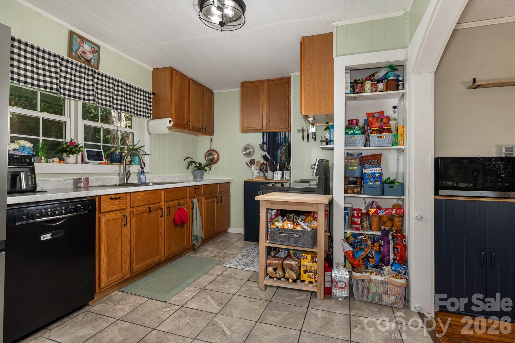 220 Collins Road Property Photo 16