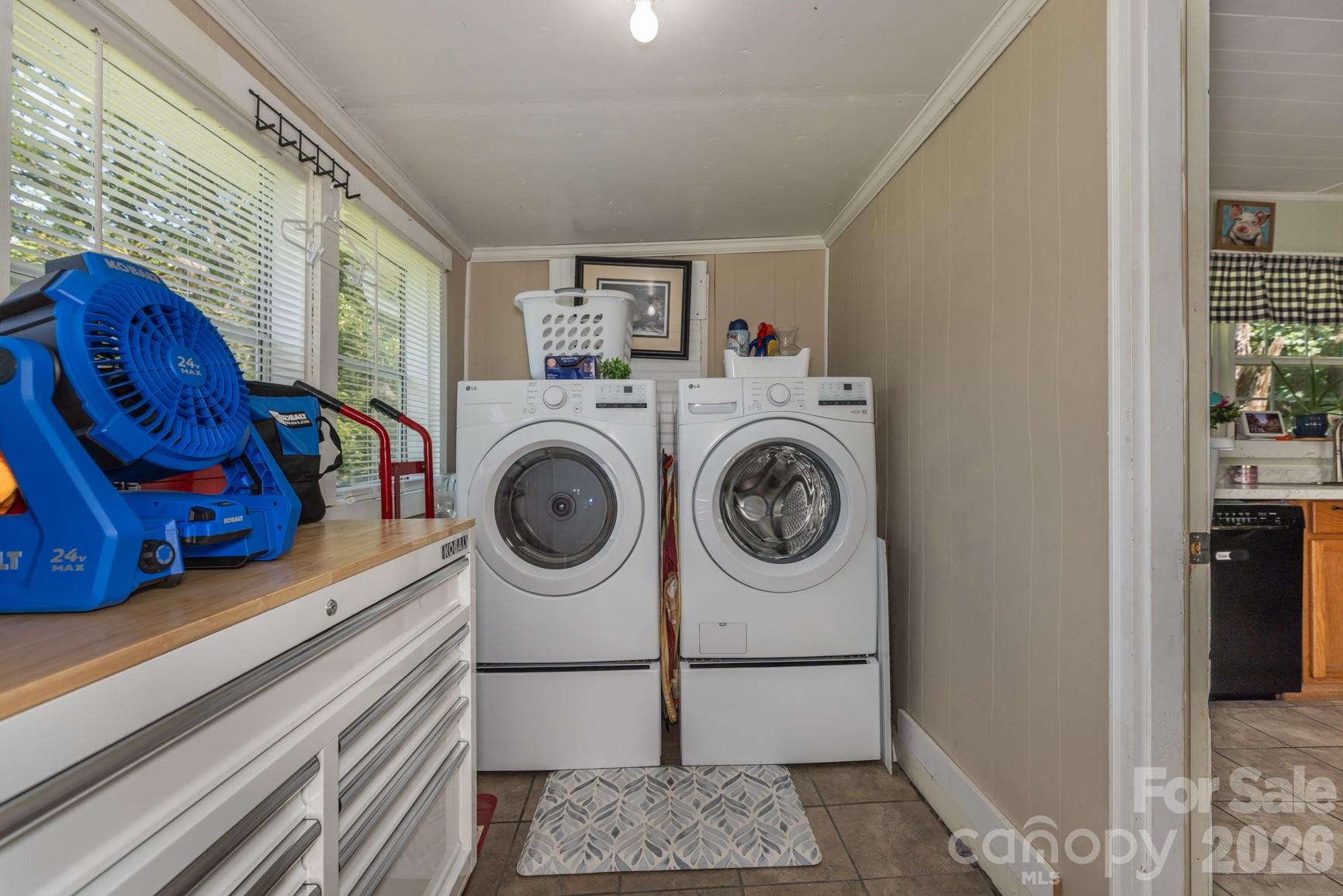 220 Collins Road Property Photo 19