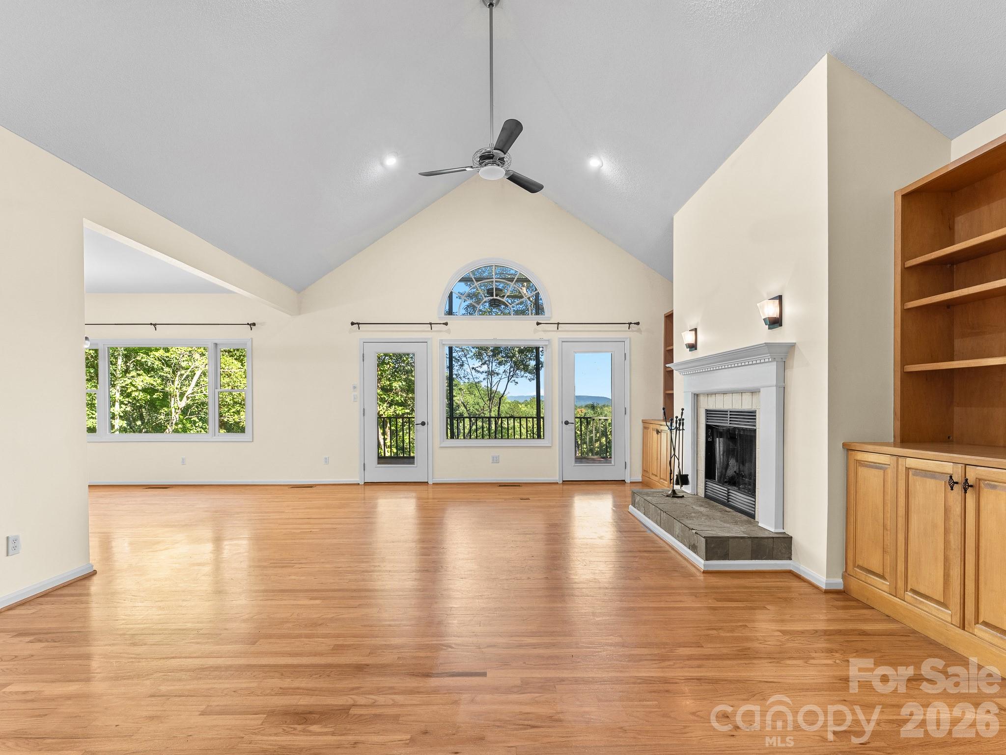 1001 Stone Drive Property Photo 3