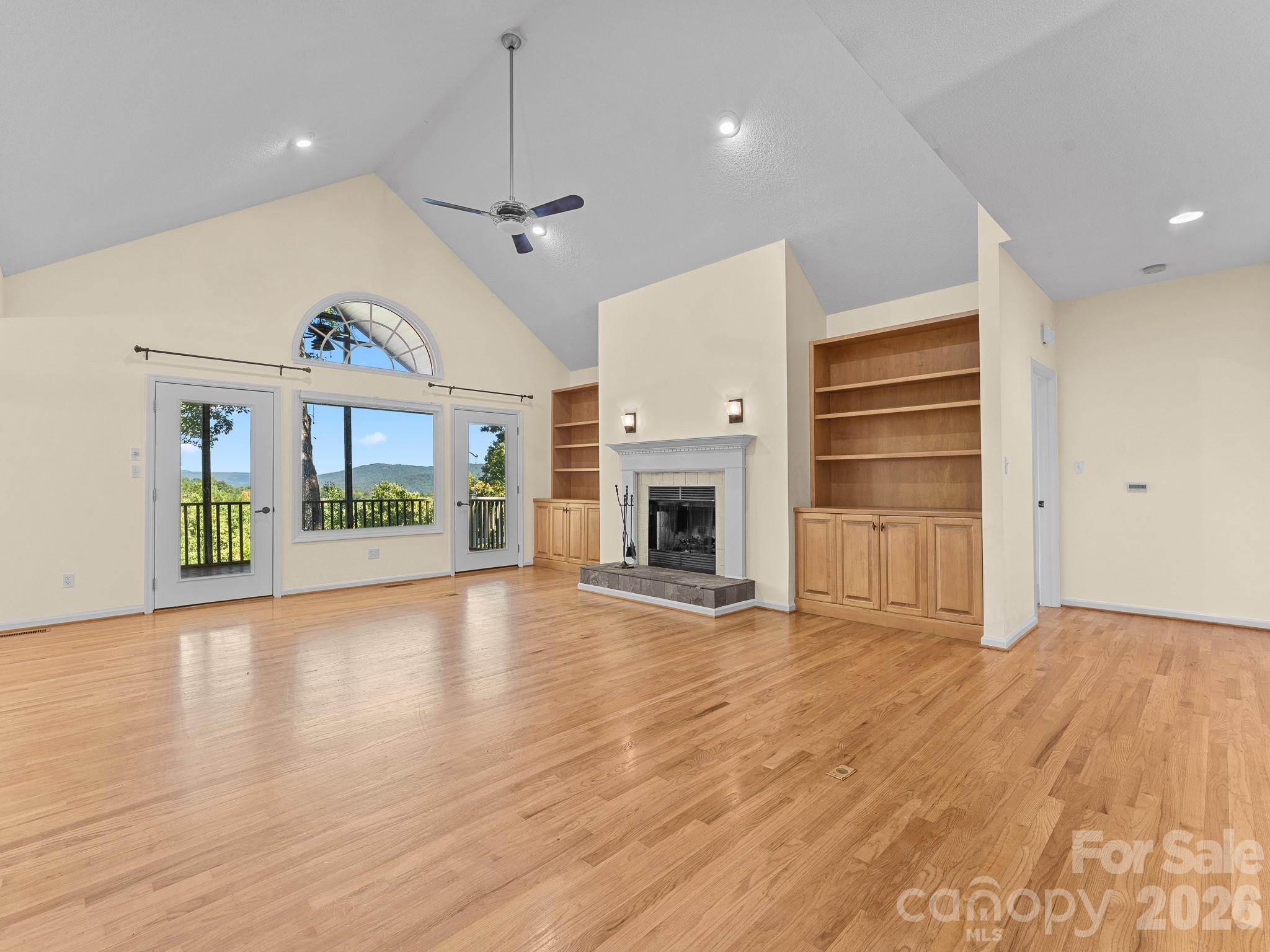 1001 Stone Drive Property Photo 6