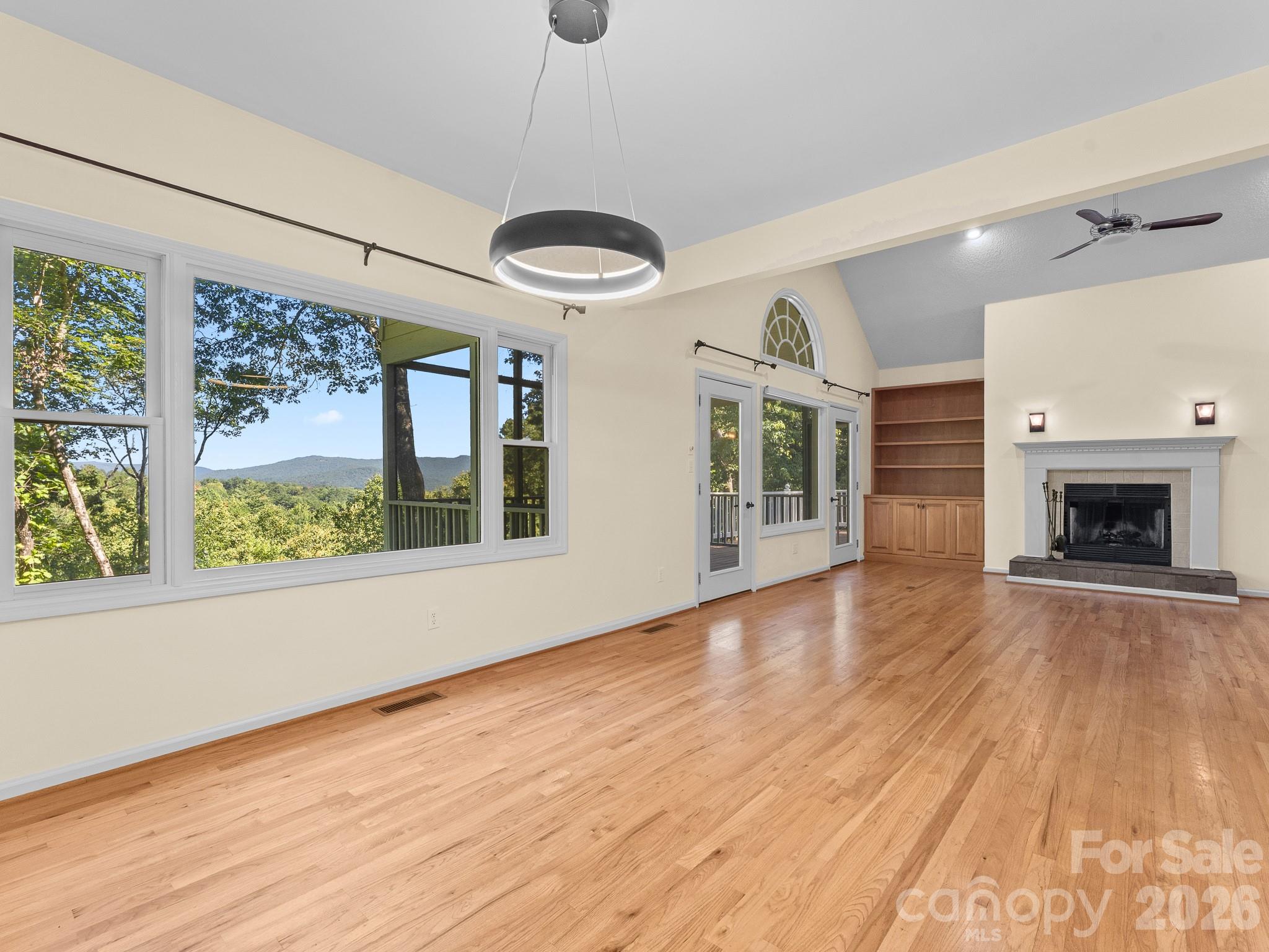 1001 Stone Drive Property Photo 8