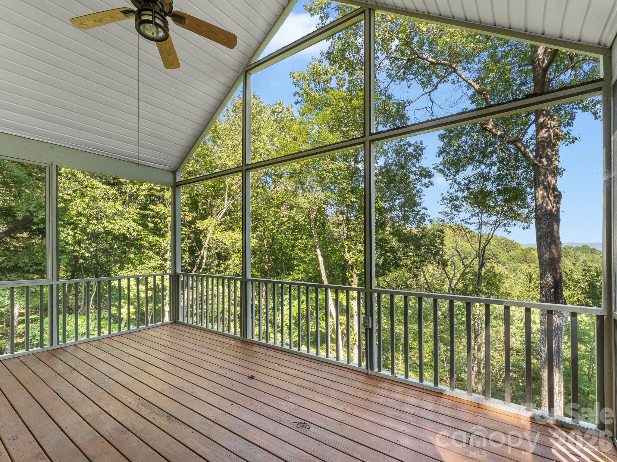 1001 Stone Drive Property Photo 12