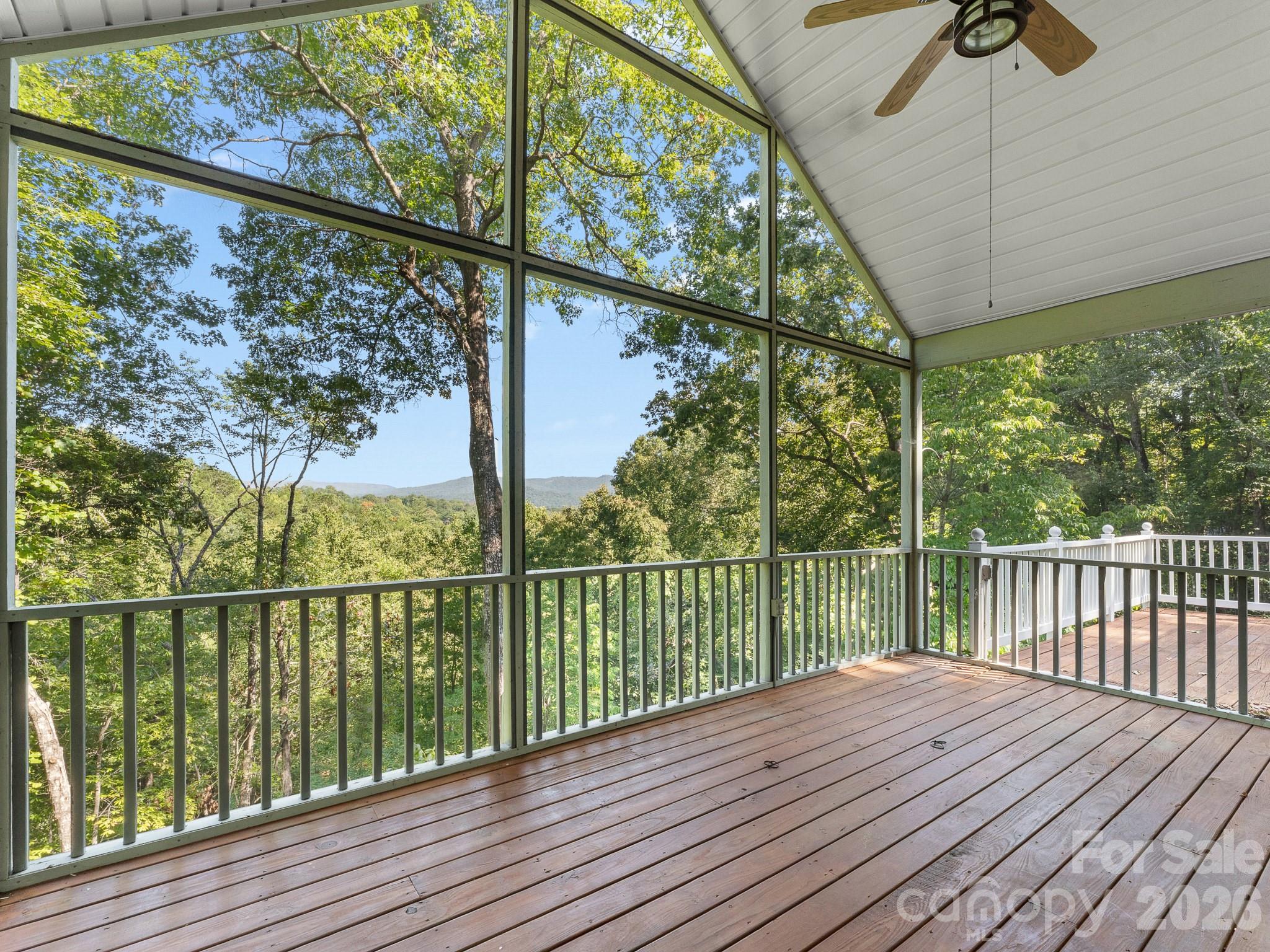 1001 Stone Drive Property Photo 14