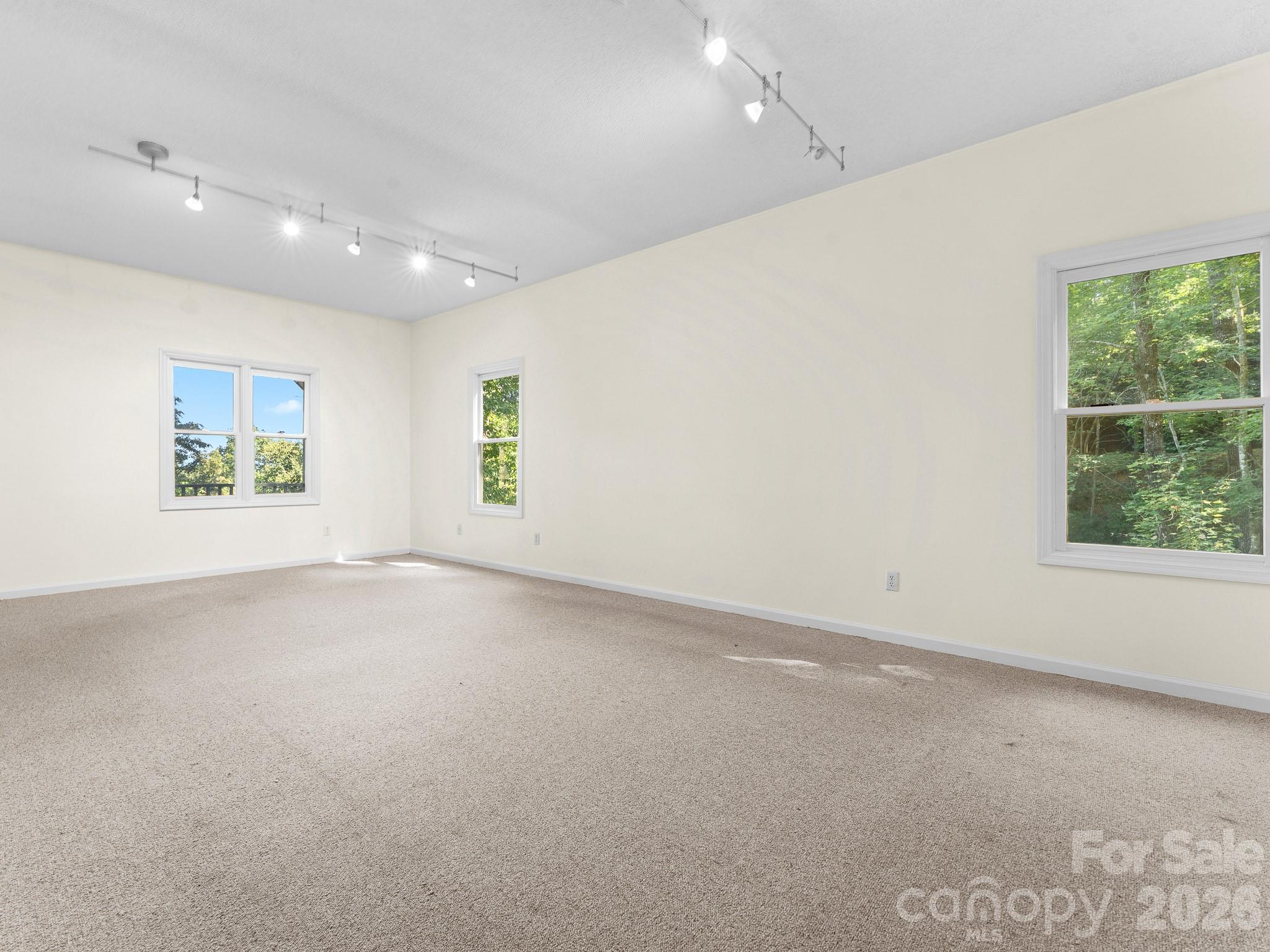 1001 Stone Drive Property Photo 40