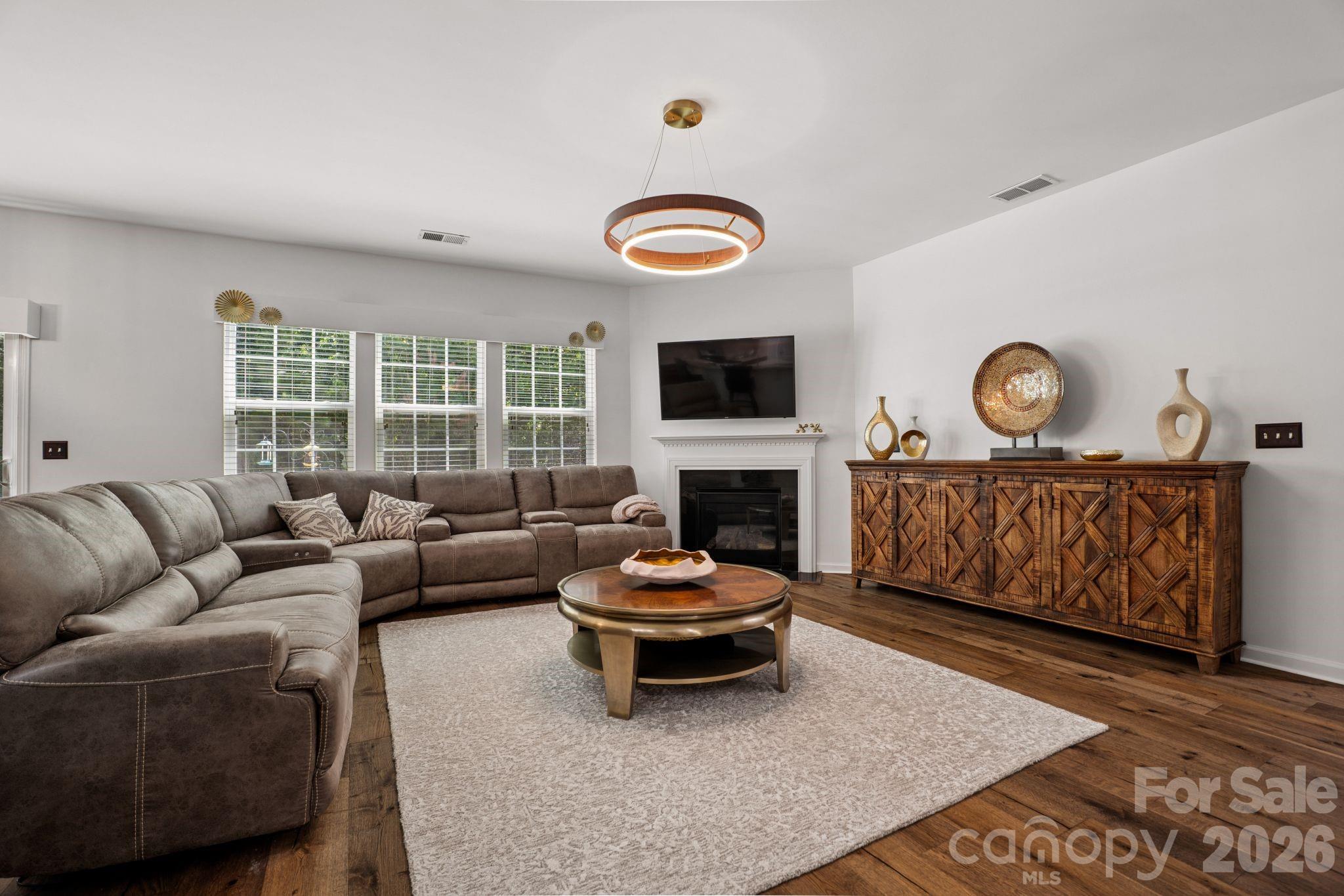 6029 Landry Lane Property Photo 14