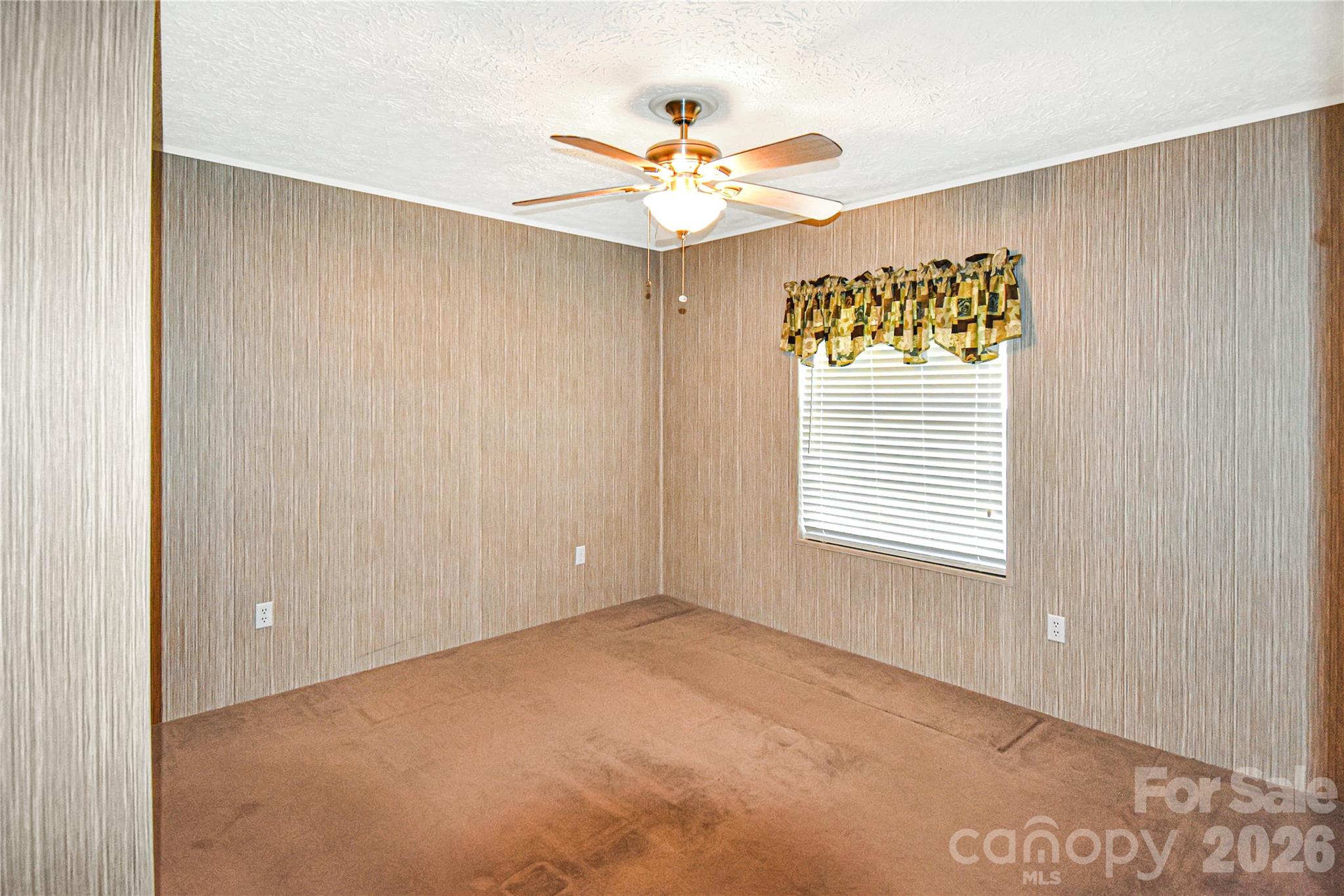 432 Forest Place Property Photo 23