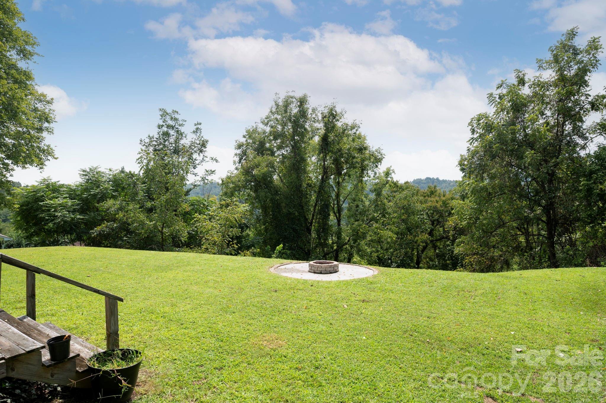 1057 Skyway Drive Property Photo 5