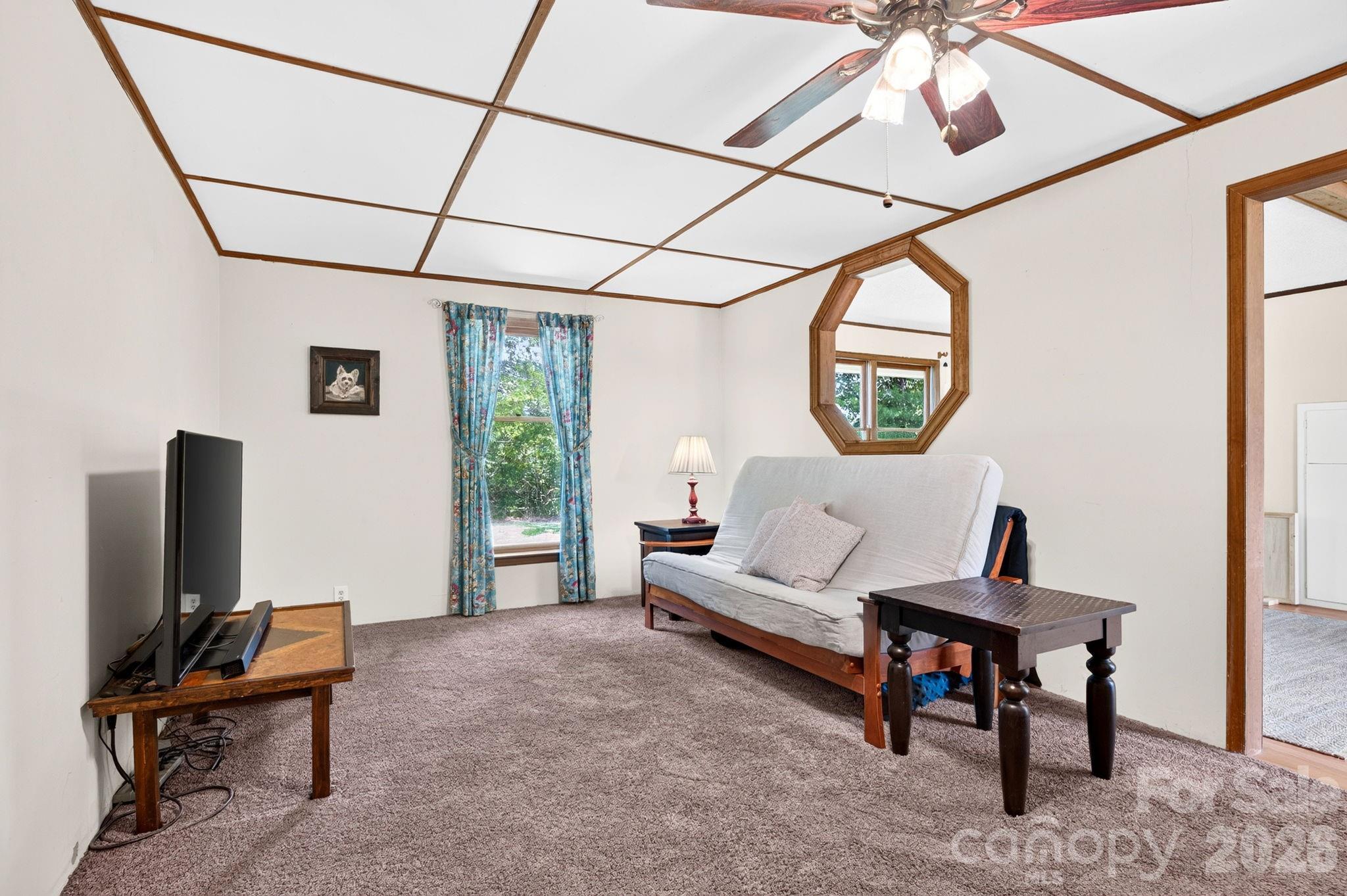 1057 Skyway Drive Property Photo 6