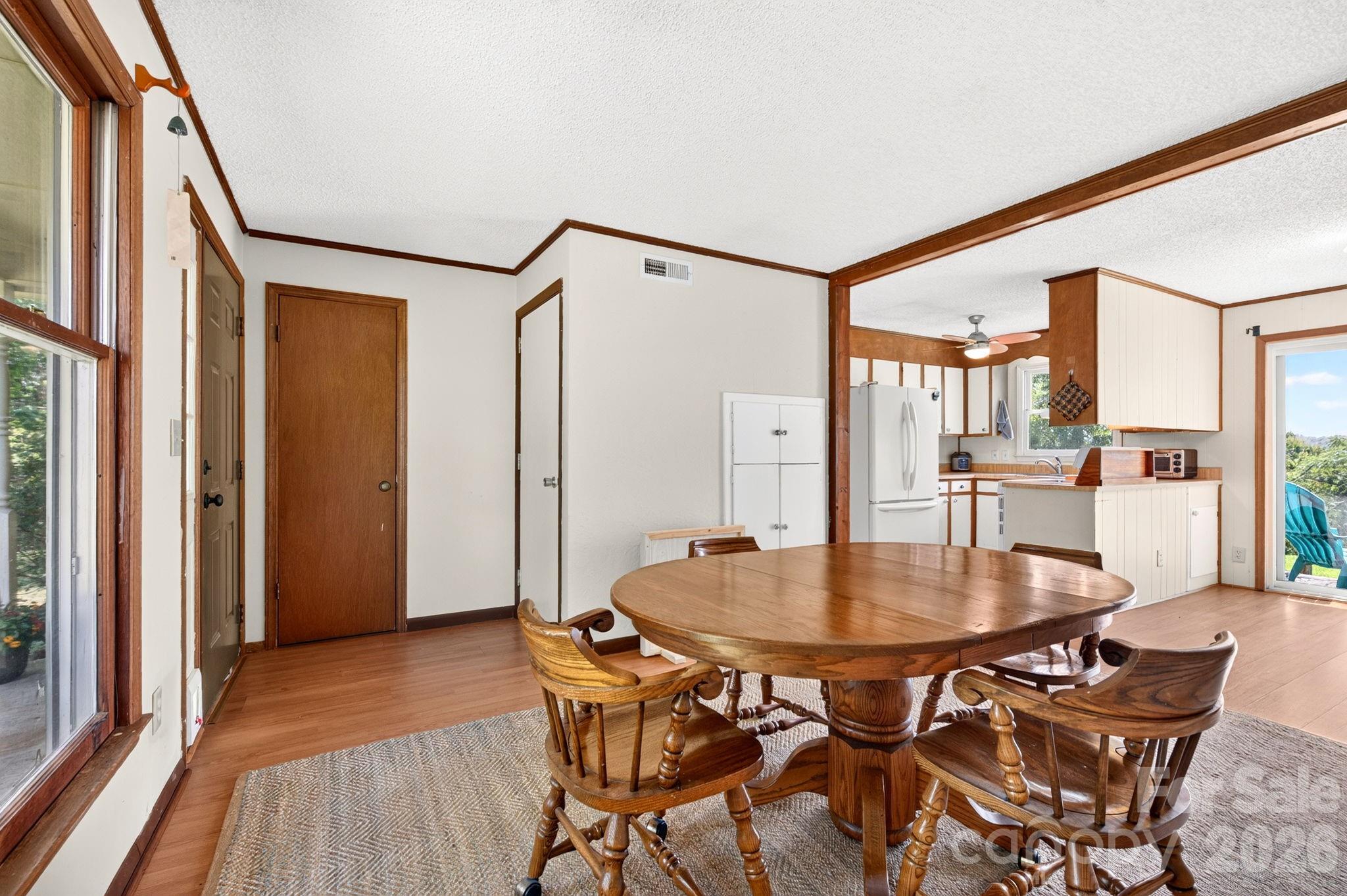 1057 Skyway Drive Property Photo 13