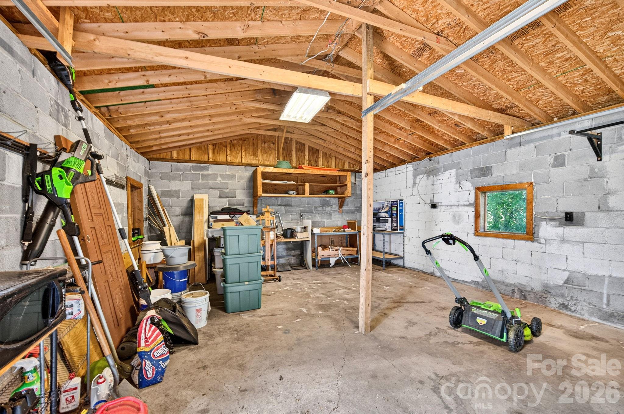 1057 Skyway Drive Property Photo 26