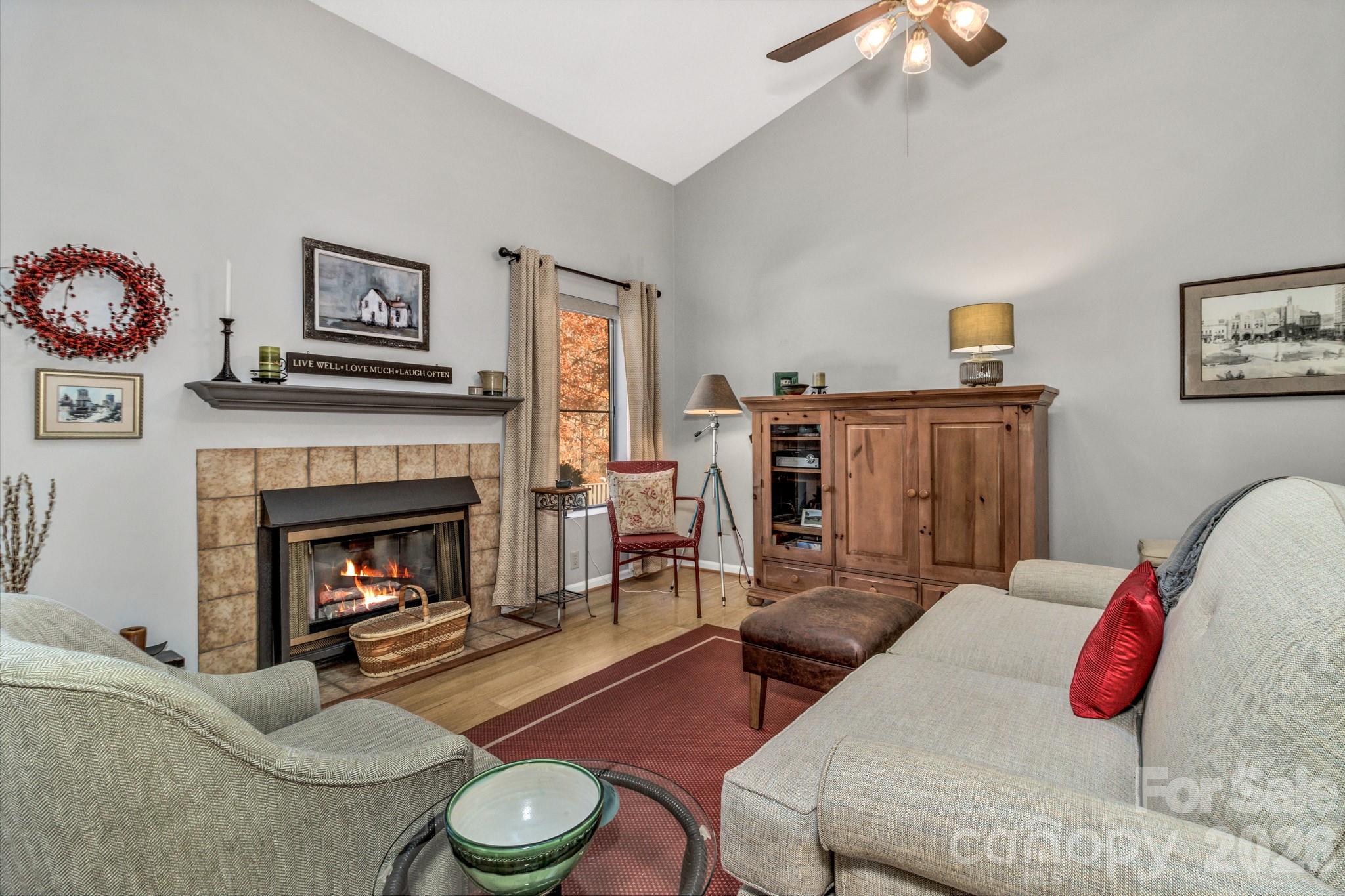 103 Cimarron Drive Property Photo 10