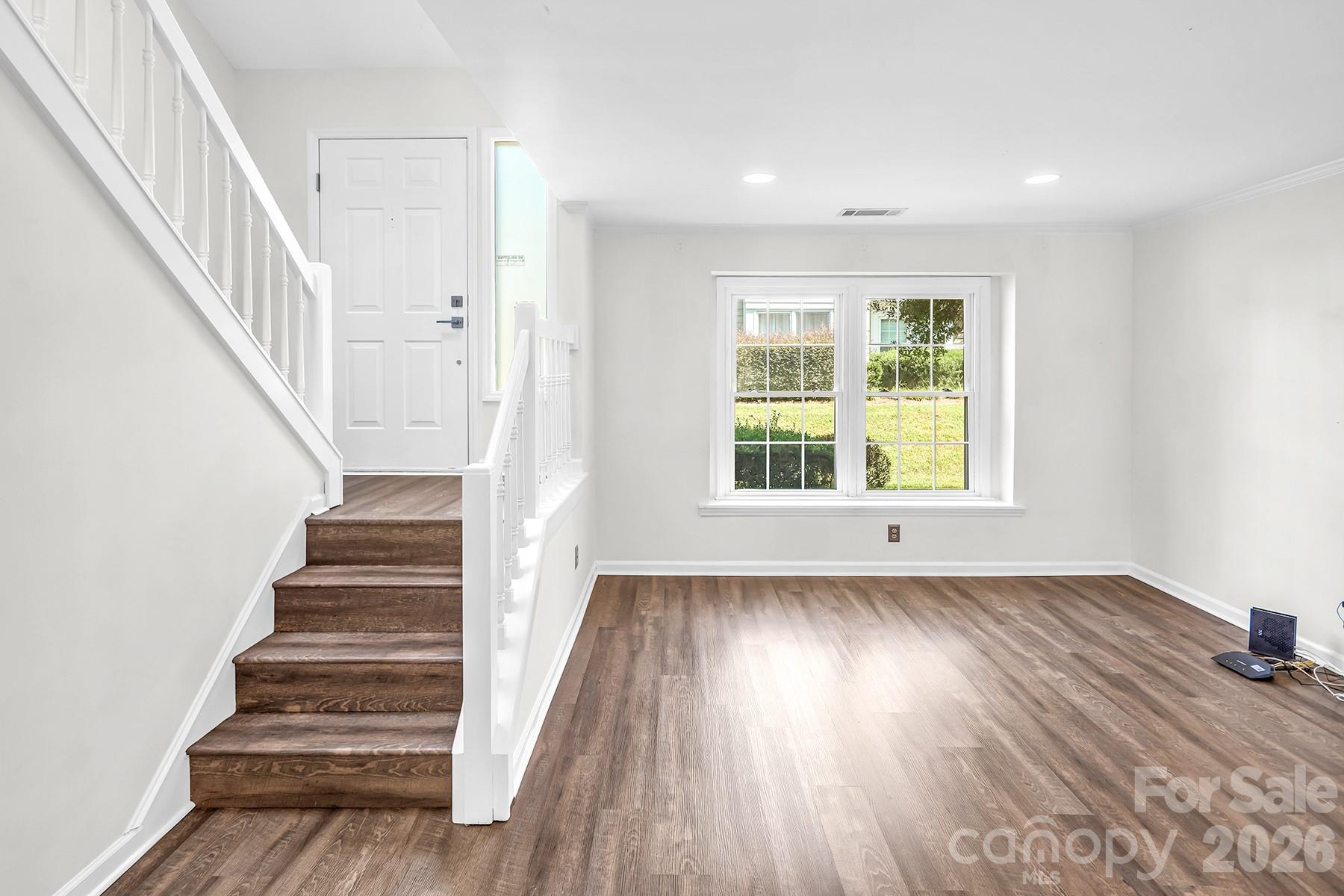 8228 Legare Court Property Photo 7