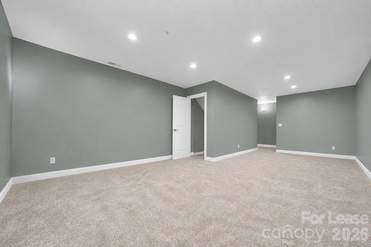 94 Foxden Drive 101 Property Photo 9