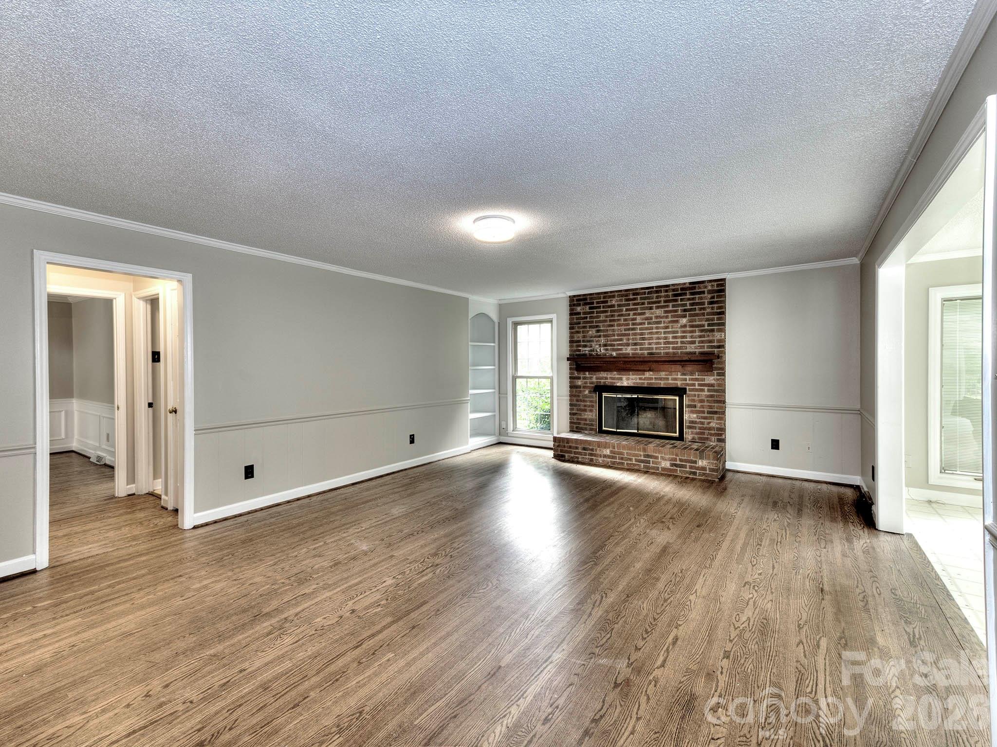1401 Heatherloch Drive Property Photo 9