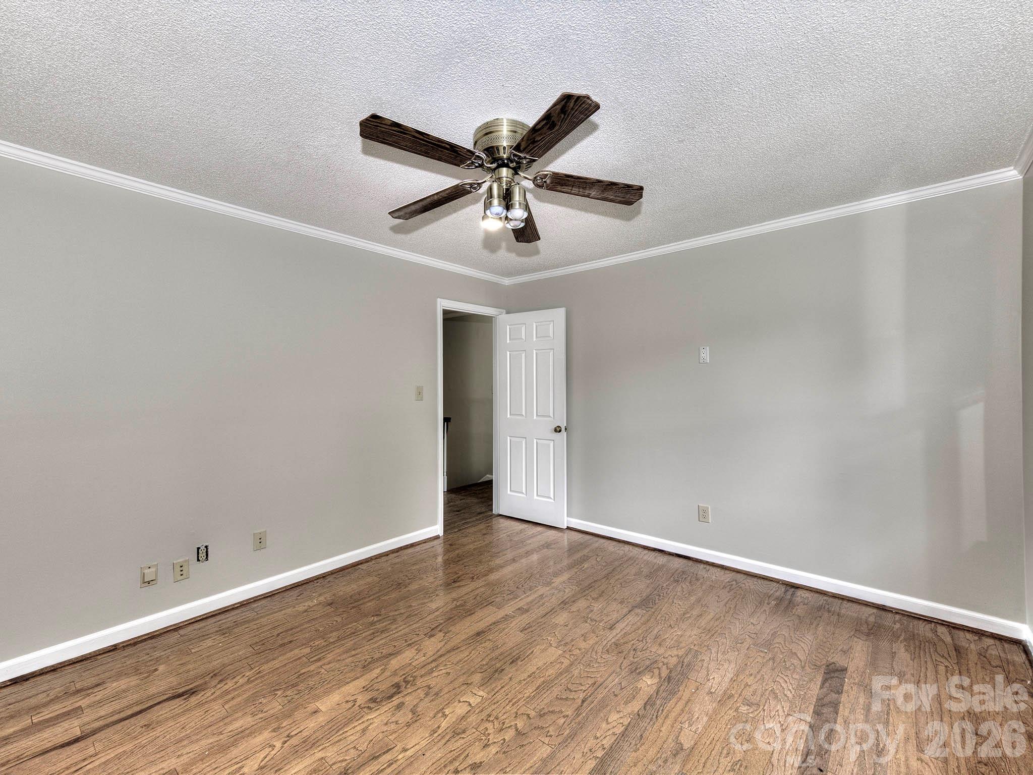 1401 Heatherloch Drive Property Photo 28