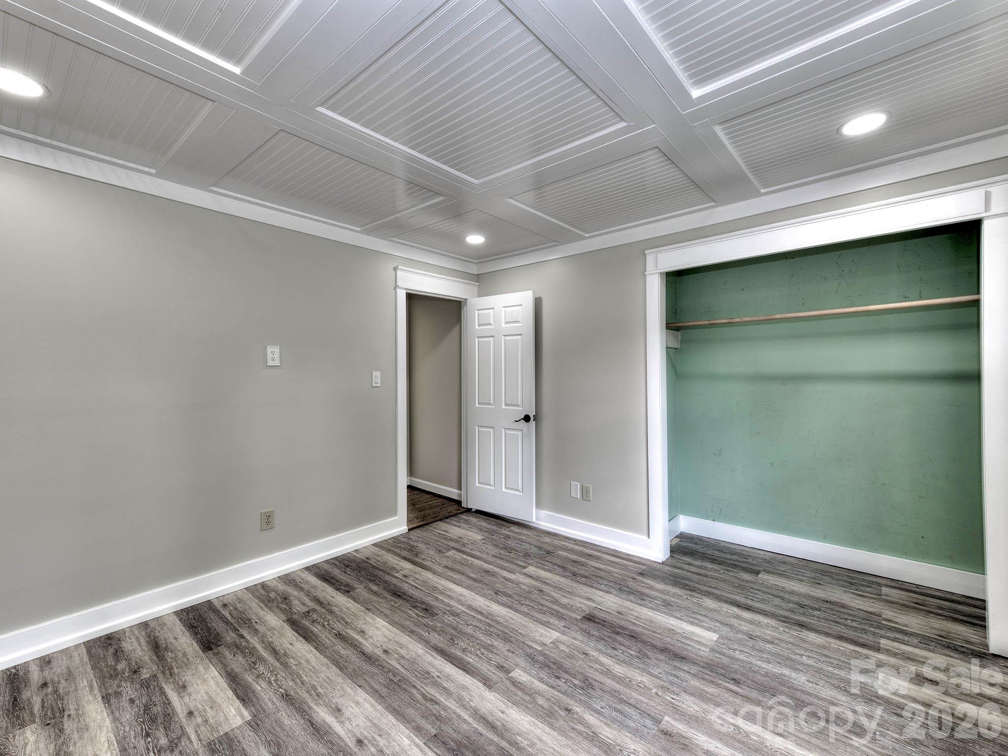 1401 Heatherloch Drive Property Photo 30