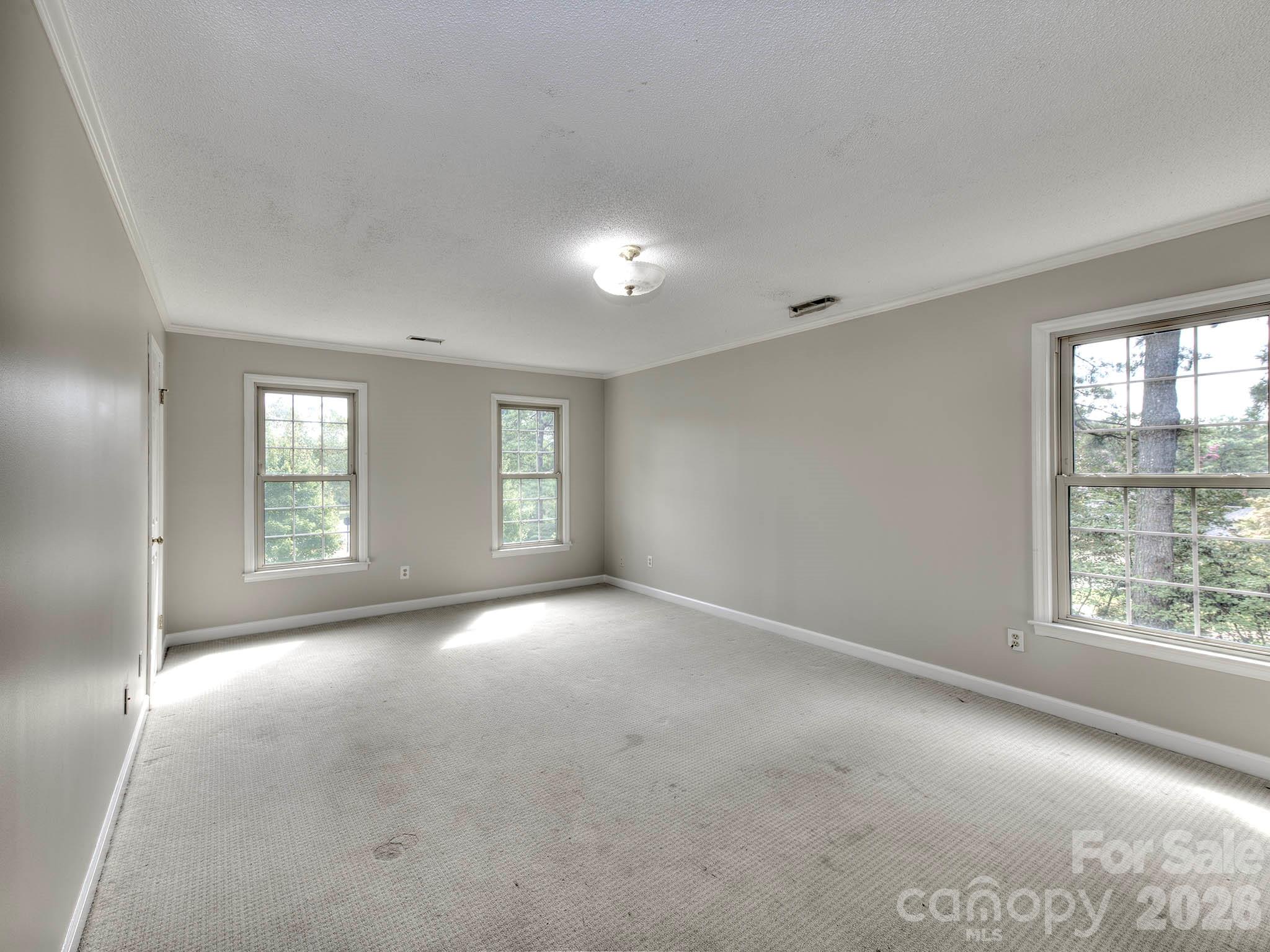 1401 Heatherloch Drive Property Photo 31