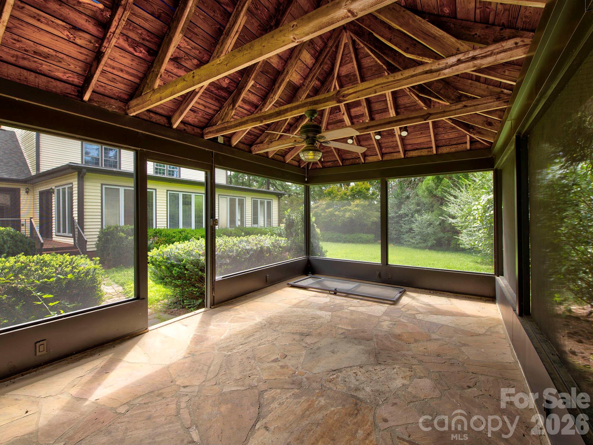 1401 Heatherloch Drive Property Photo 40