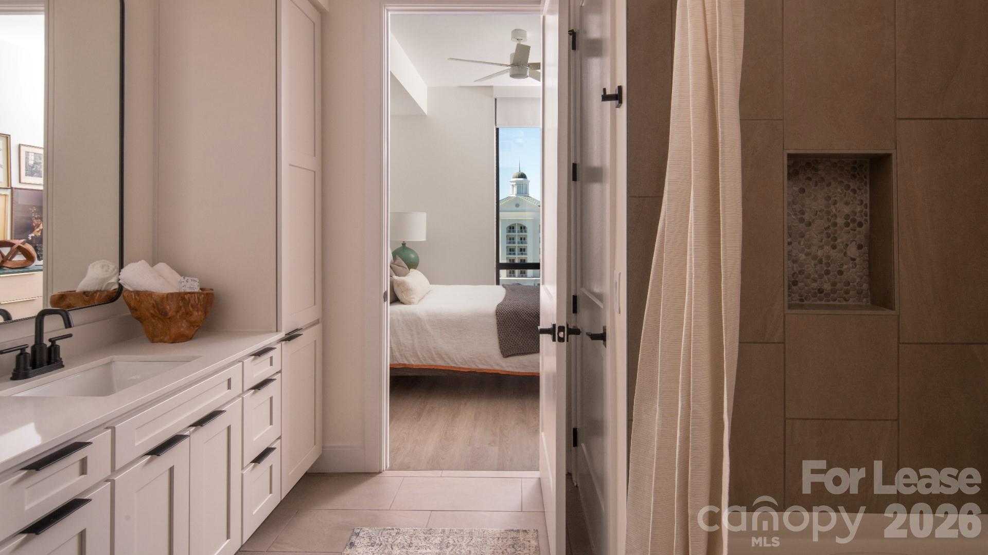 14020 Stream Way B2 Property Photo 39