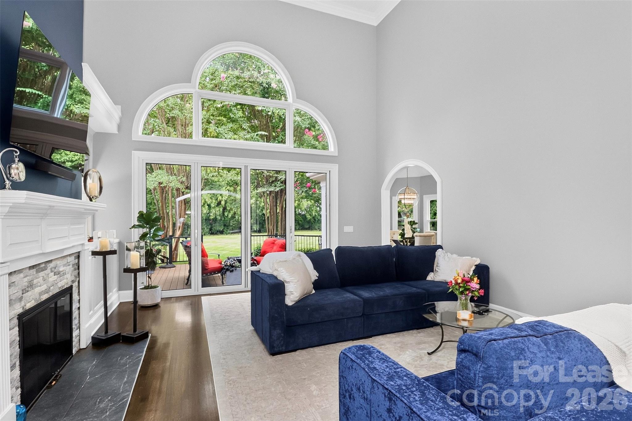 18928 Peninsula Point Drive Property Photo 19