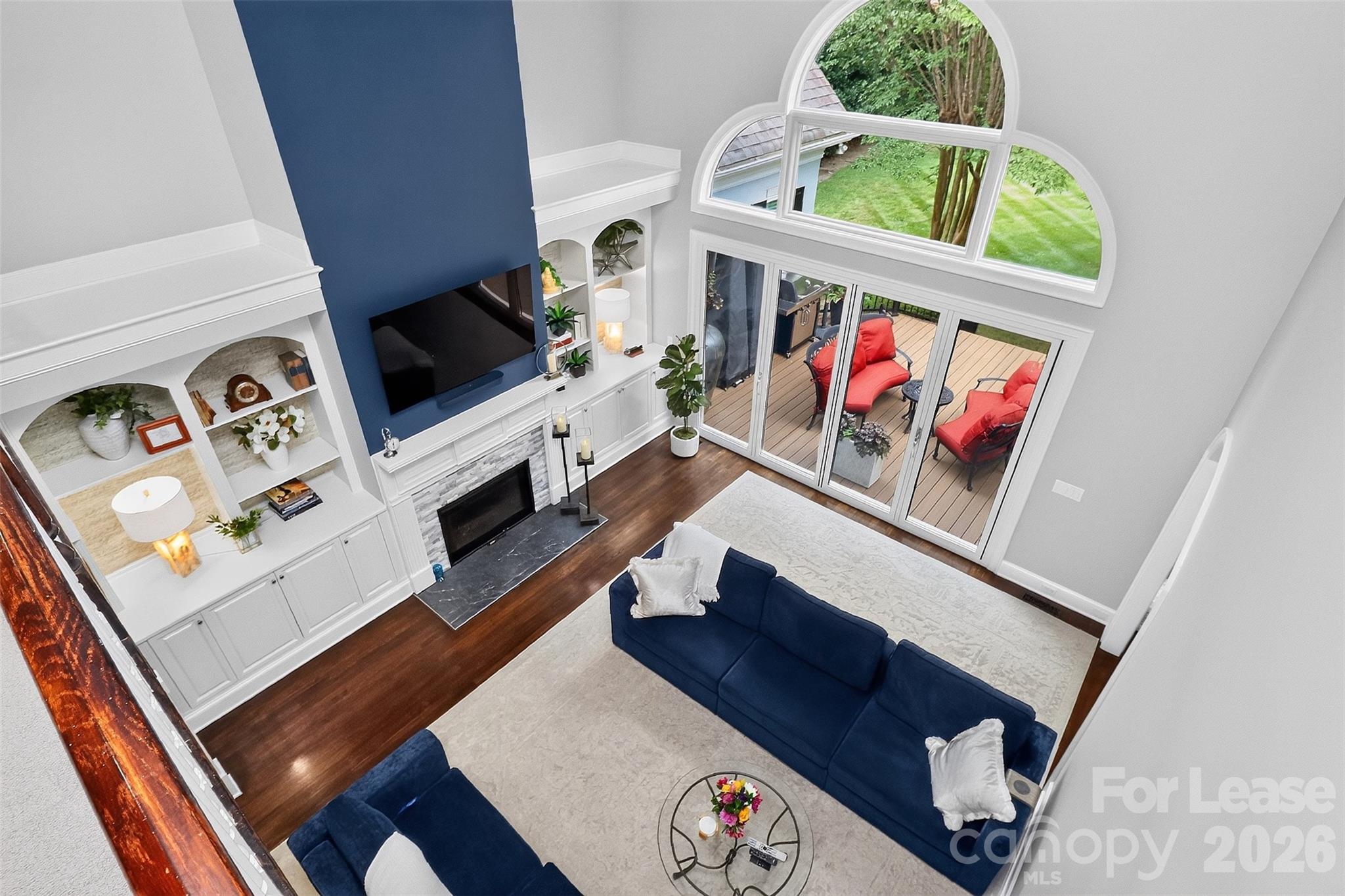 18928 Peninsula Point Drive Property Photo 20