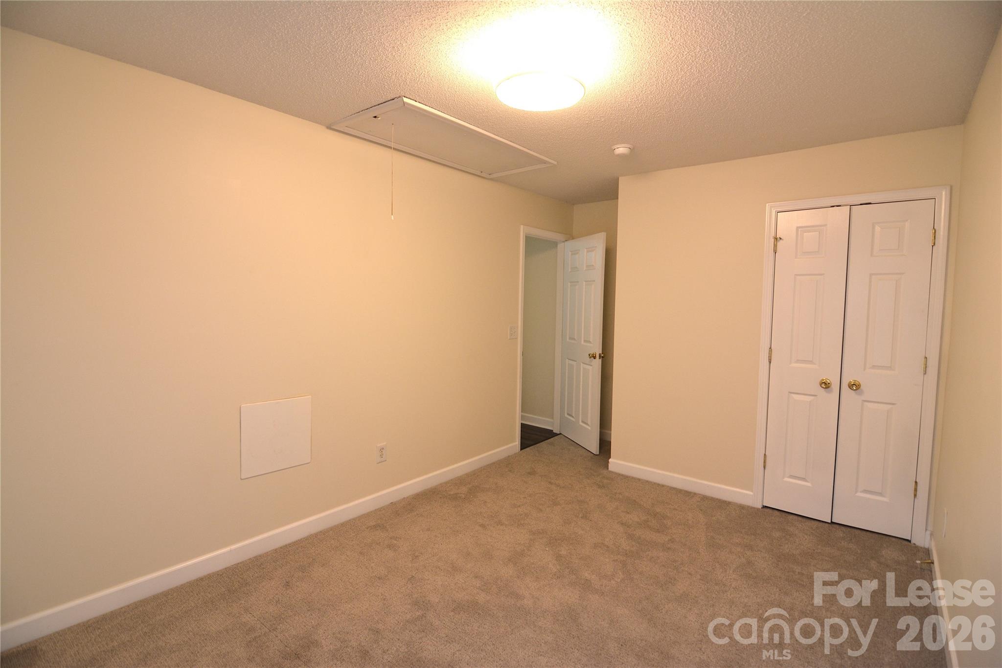 1201 Winding Path Road Property Photo 17