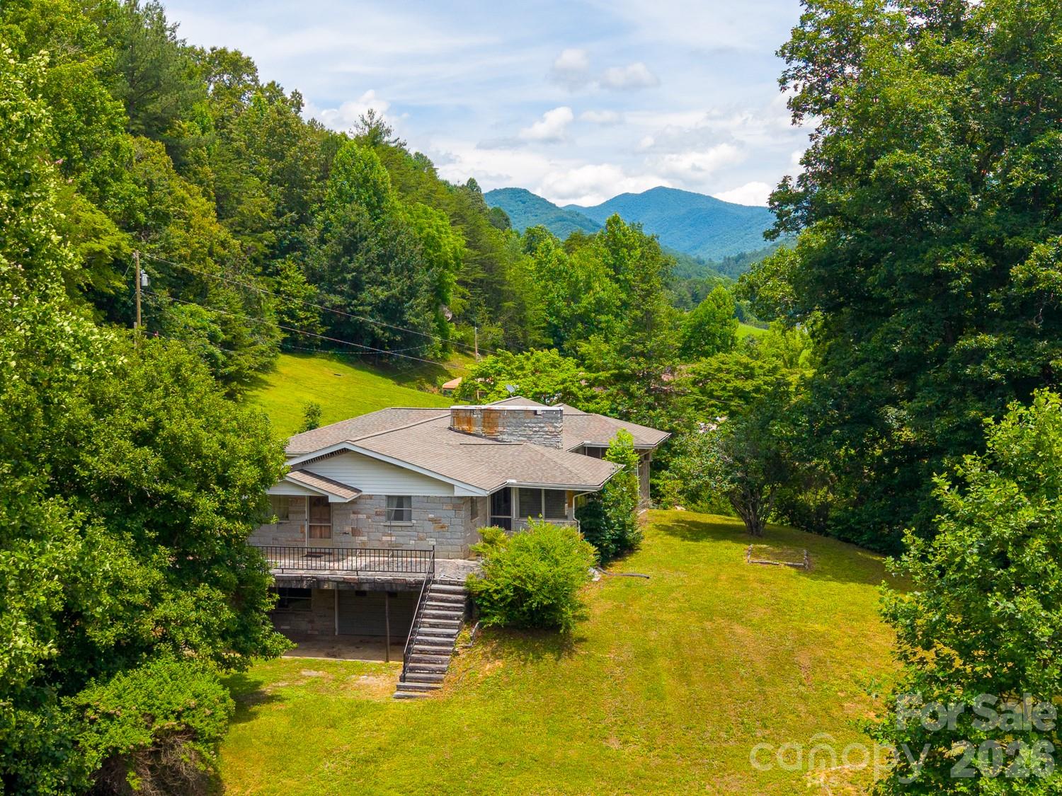 222 Mitchell Mountain Road Property Photo 2