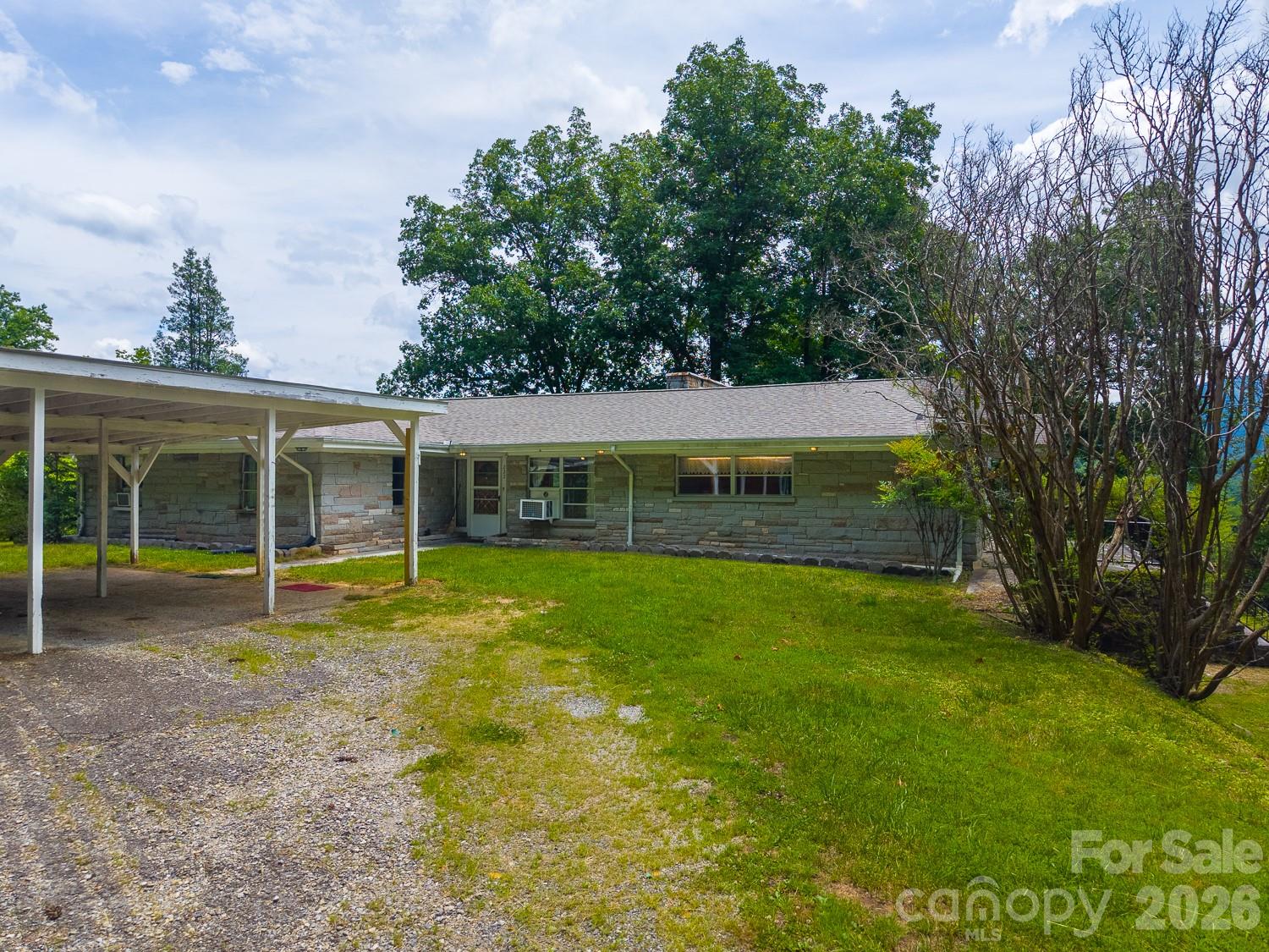 222 Mitchell Mountain Road Property Photo 6