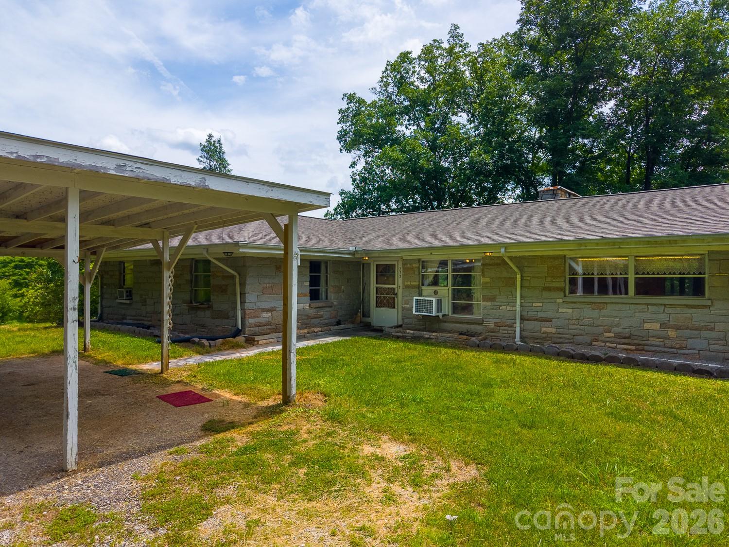 222 Mitchell Mountain Road Property Photo 7