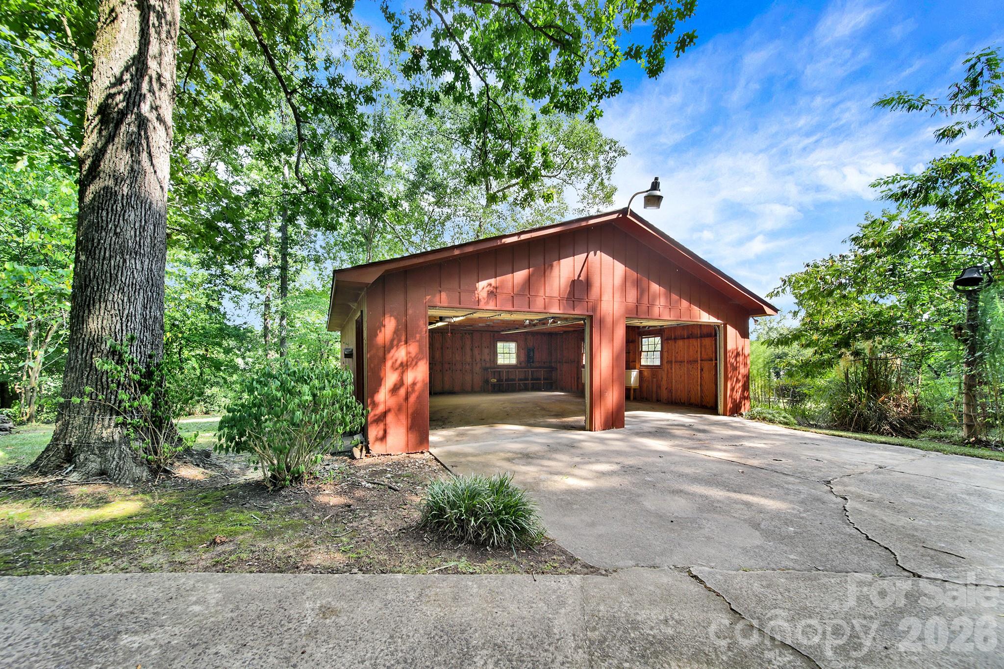 1950 Daisy Couch Road Property Photo 7