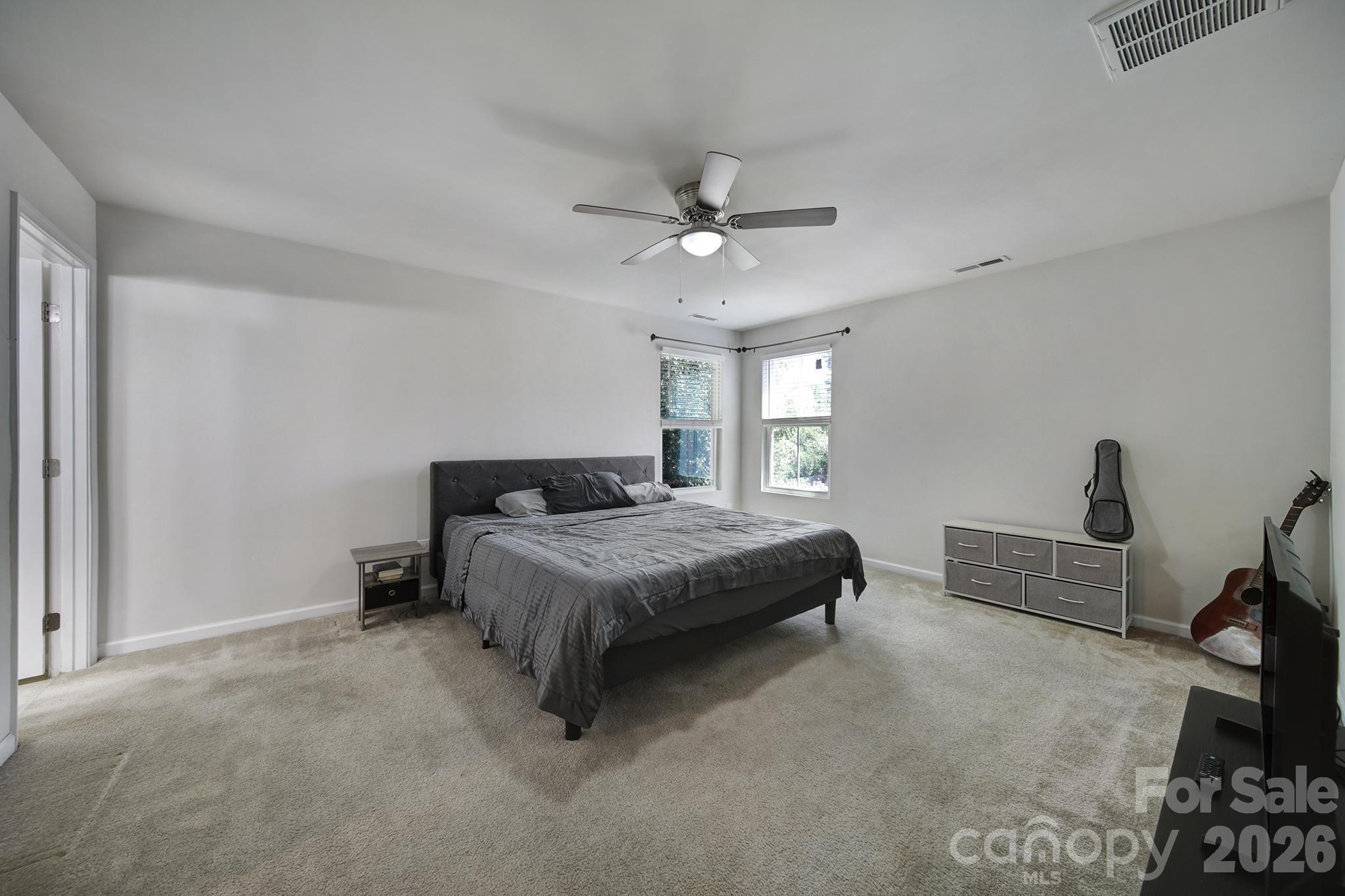 1611 Hooper Court Property Photo 12