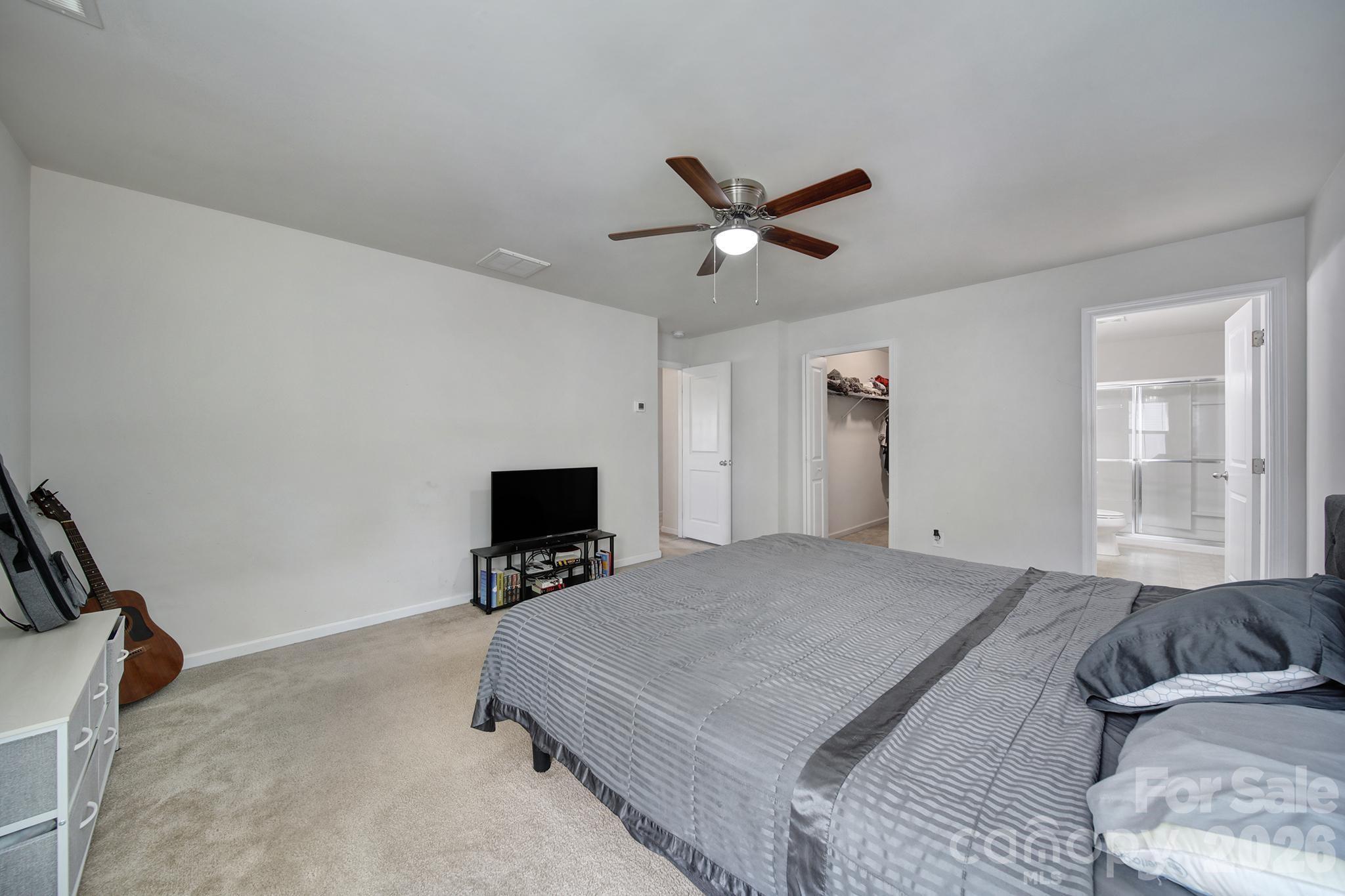 1611 Hooper Court Property Photo 13