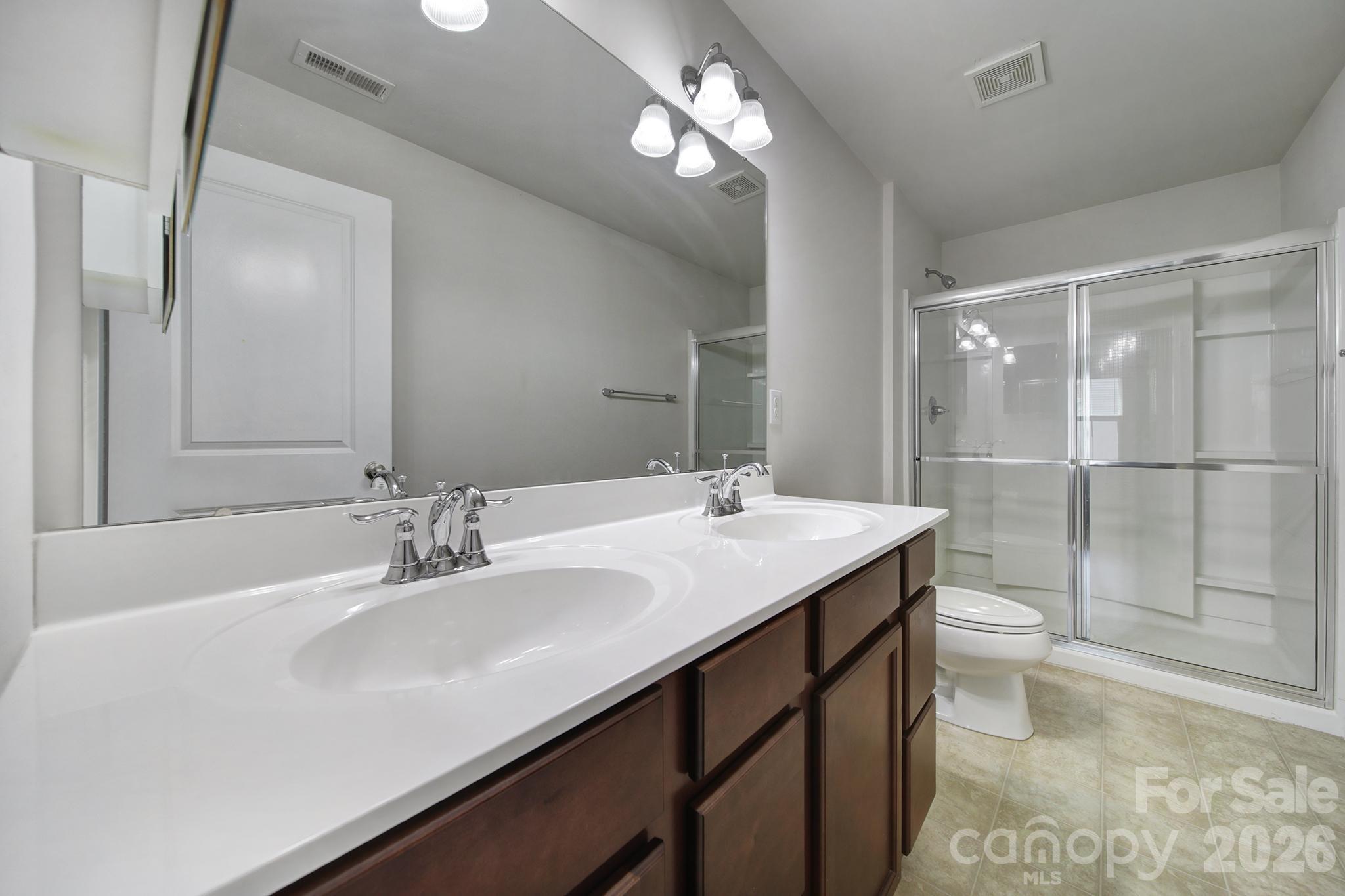 1611 Hooper Court Property Photo 15