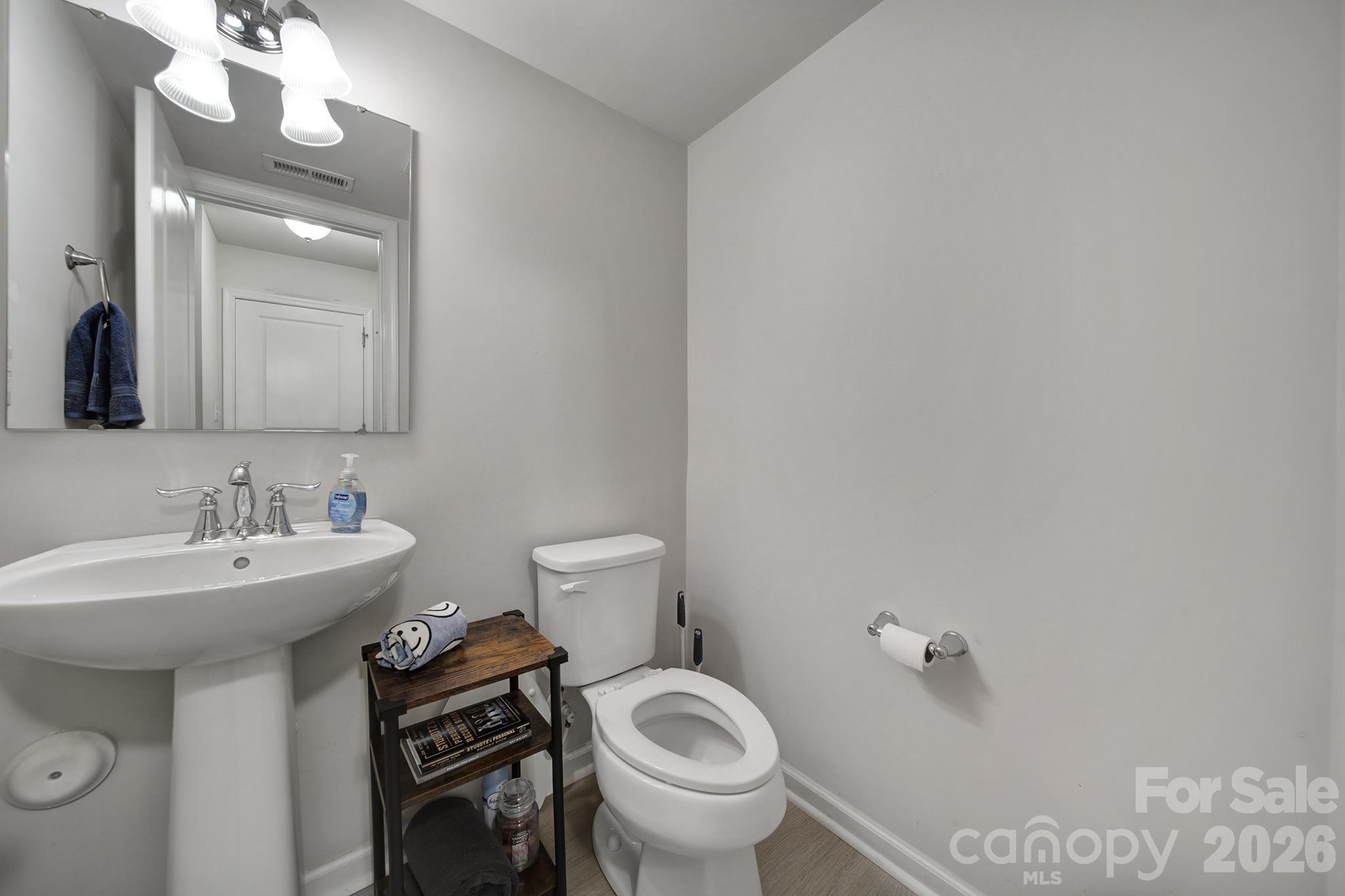 1611 Hooper Court Property Photo 26