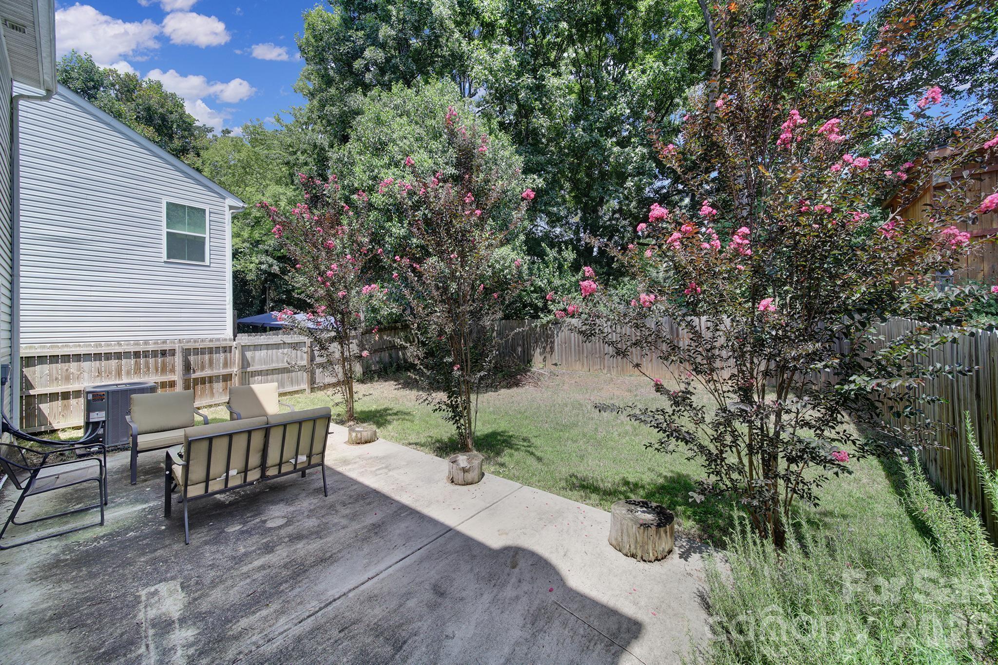 1611 Hooper Court Property Photo 27